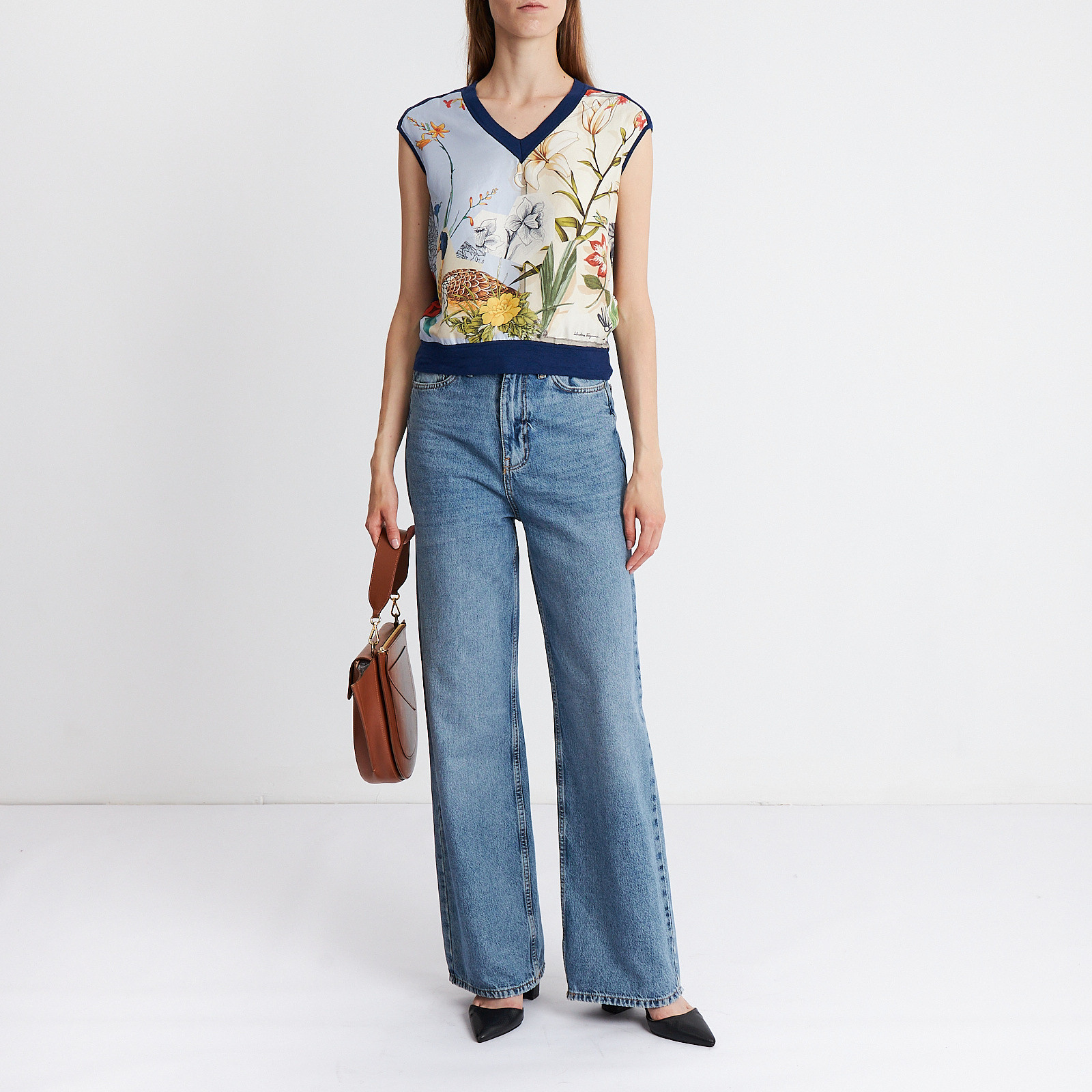 Жилет Salvatore Ferragamo - купить оригинал в секонд-хенде SFS - 2