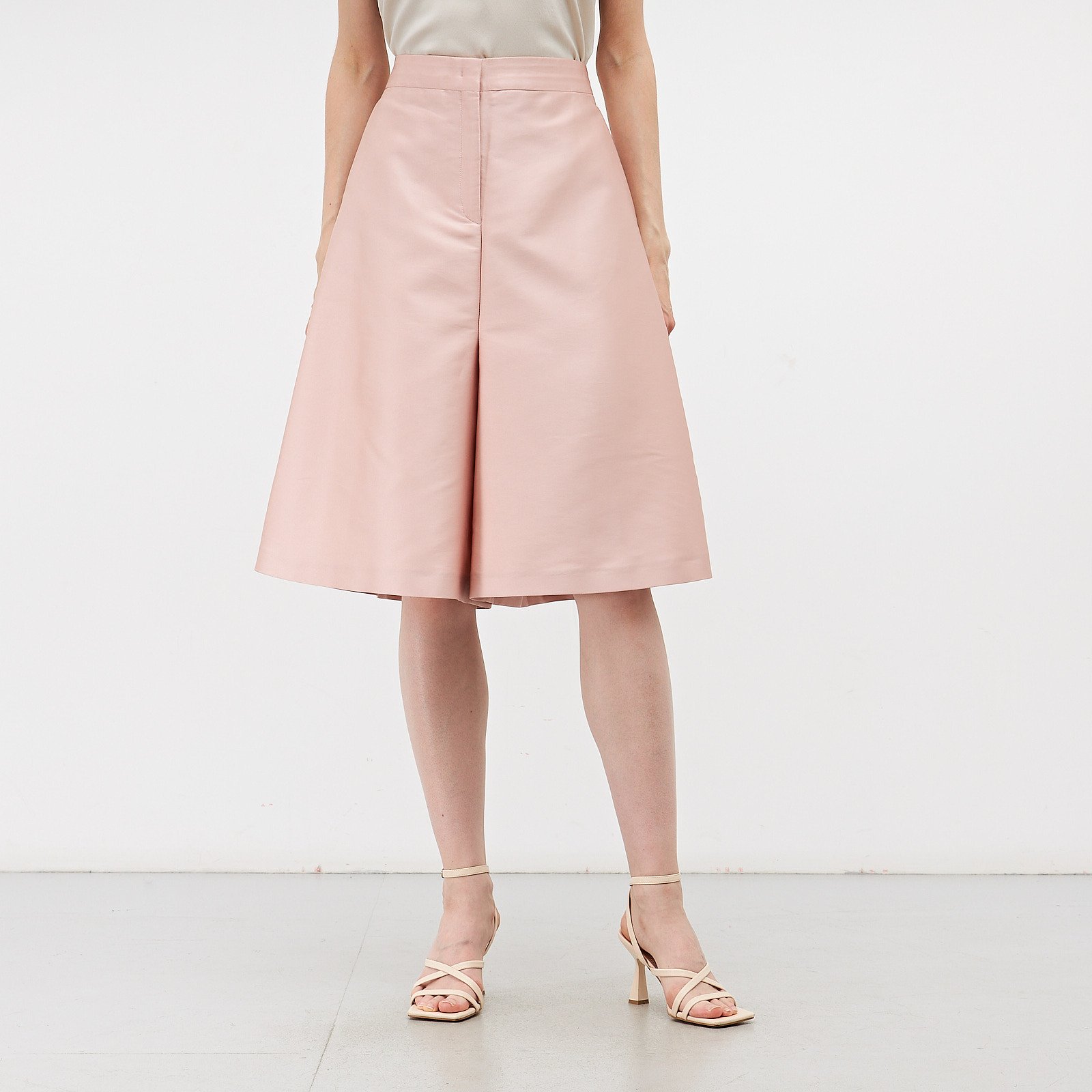 Шорты N21 - купить оригинал в секонд-хенде SFS - 1