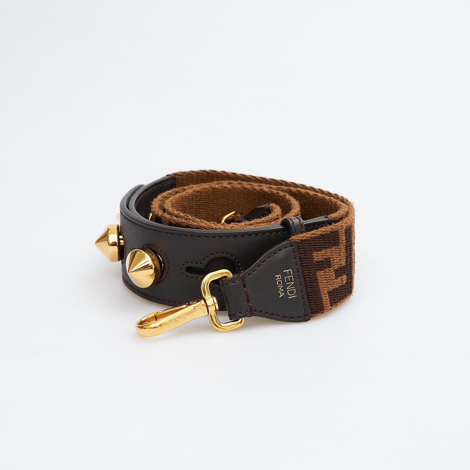 Ремень для сумки коричневого цвета Fendi - фото из каталога магазина брендовой одежды Second Friend Store Ремень для сумки Fendi - купить оригинал в секонд-хенде SFS - 2