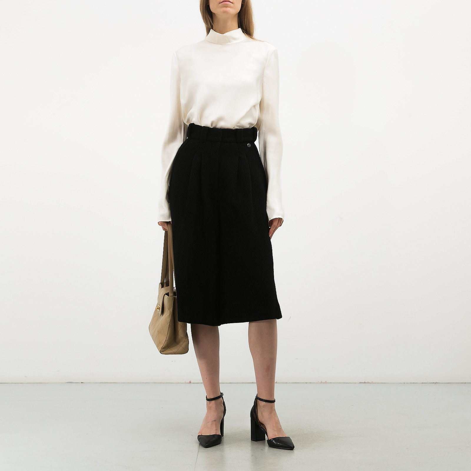 Шорты Chanel - купить оригинал в секонд-хенде SFS - 3