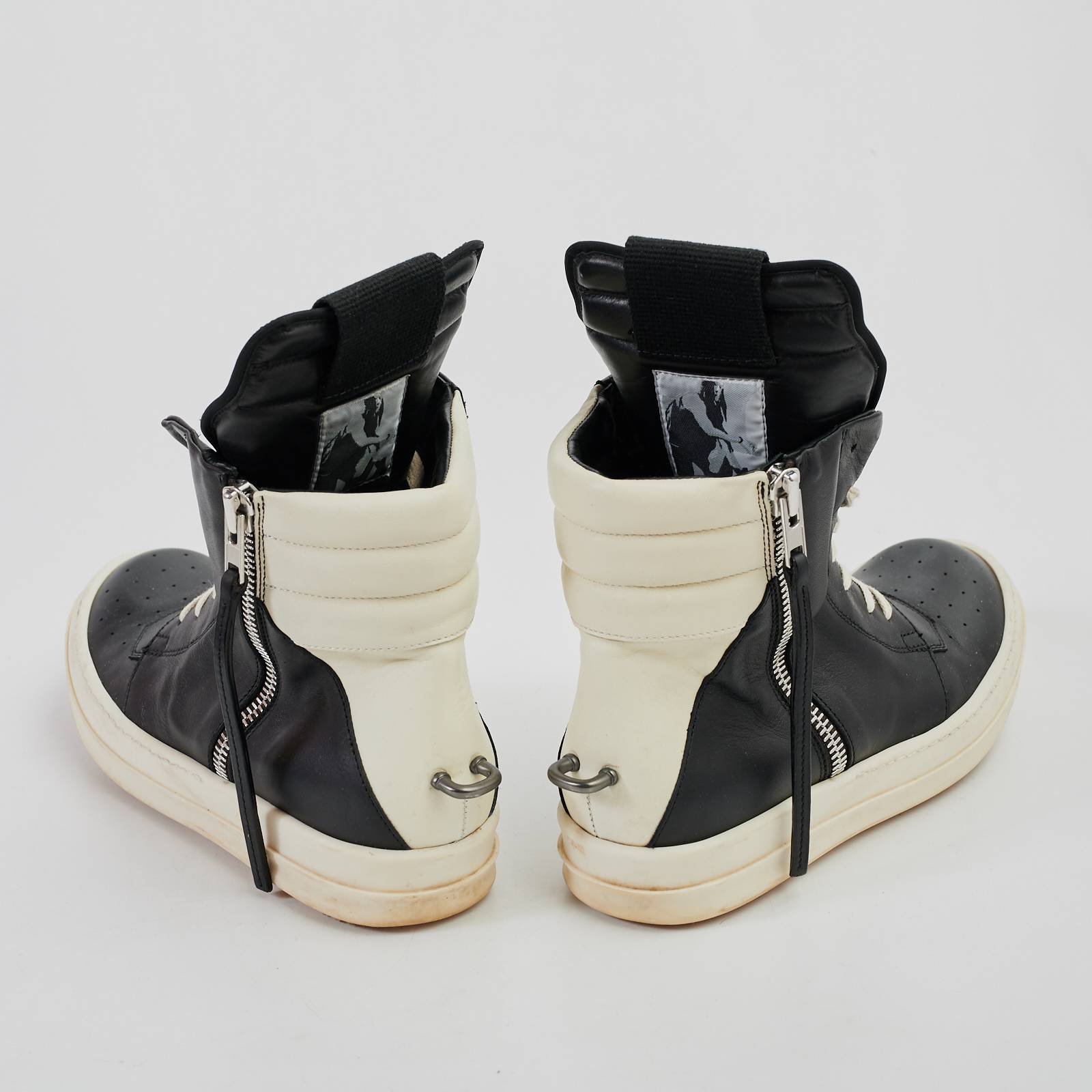 Кеды черного цвета Rick Owens - фото из каталога магазина брендовой одежды Second Friend Store Кеды Rick Owens - купить оригинал в секонд-хенде SFS - 3