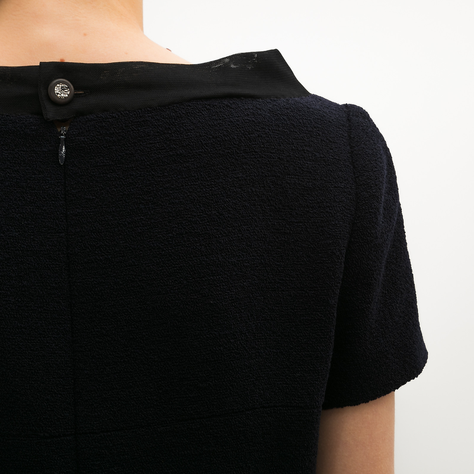 Платье синего цвета Chanel - фото из каталога магазина брендовой одежды Second Friend Store Платье Chanel - купить оригинал в секонд-хенде SFS - 5