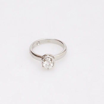 Кольцо Damiani