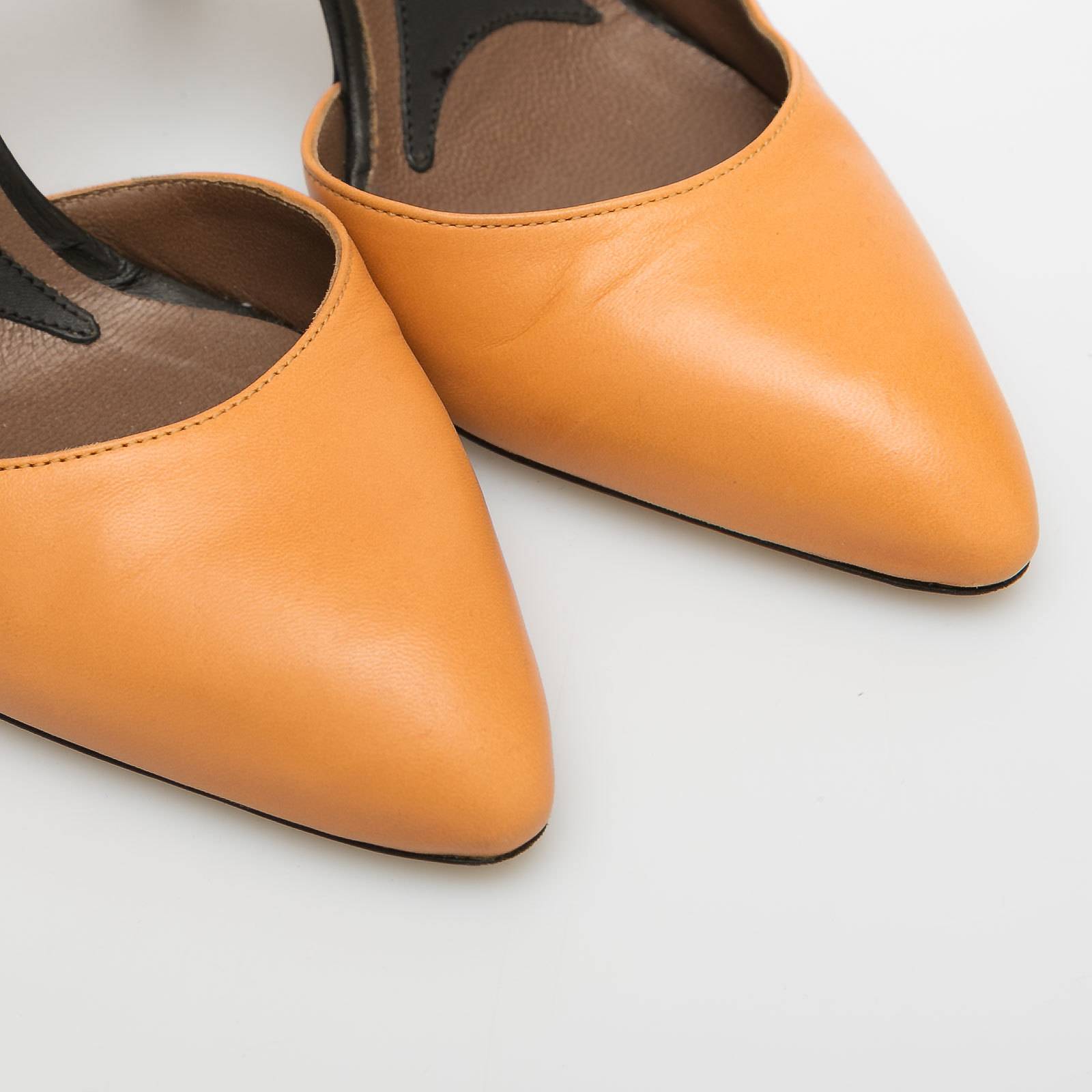 Туфли бежевого цвета Marni - фото из каталога магазина брендовой одежды Second Friend Store Туфли Marni - купить оригинал в секонд-хенде SFS - 4