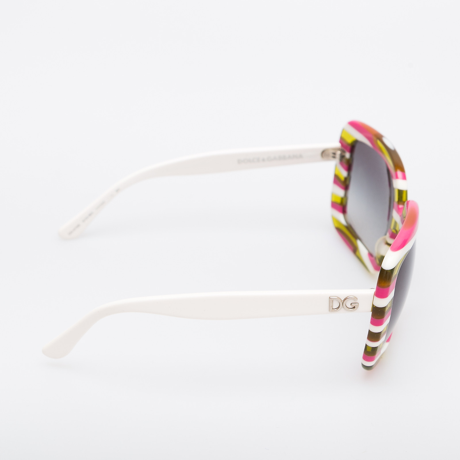 Солнцезащитные очки  Dolce&Gabbana - фото из каталога магазина брендовой одежды Second Friend Store Солнцезащитные очки Dolce&Gabbana - купить оригинал в секонд-хенде SFS - 3