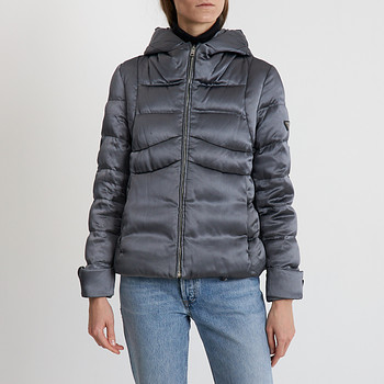 Пуховик Prada