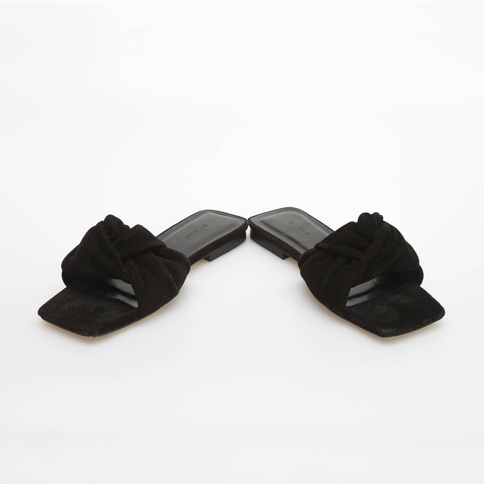 Сандалии черного цвета By Far - фото из каталога магазина брендовой одежды Second Friend Store Сандалии By Far - купить оригинал в секонд-хенде SFS - 2