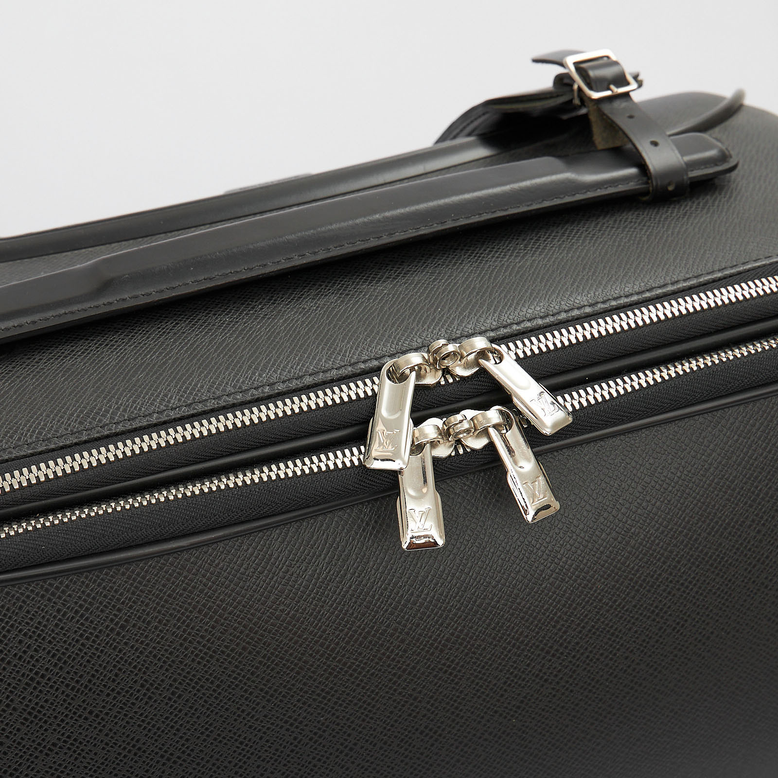 Чемодан Louis Vuitton - купить оригинал в секонд-хенде SFS - 5