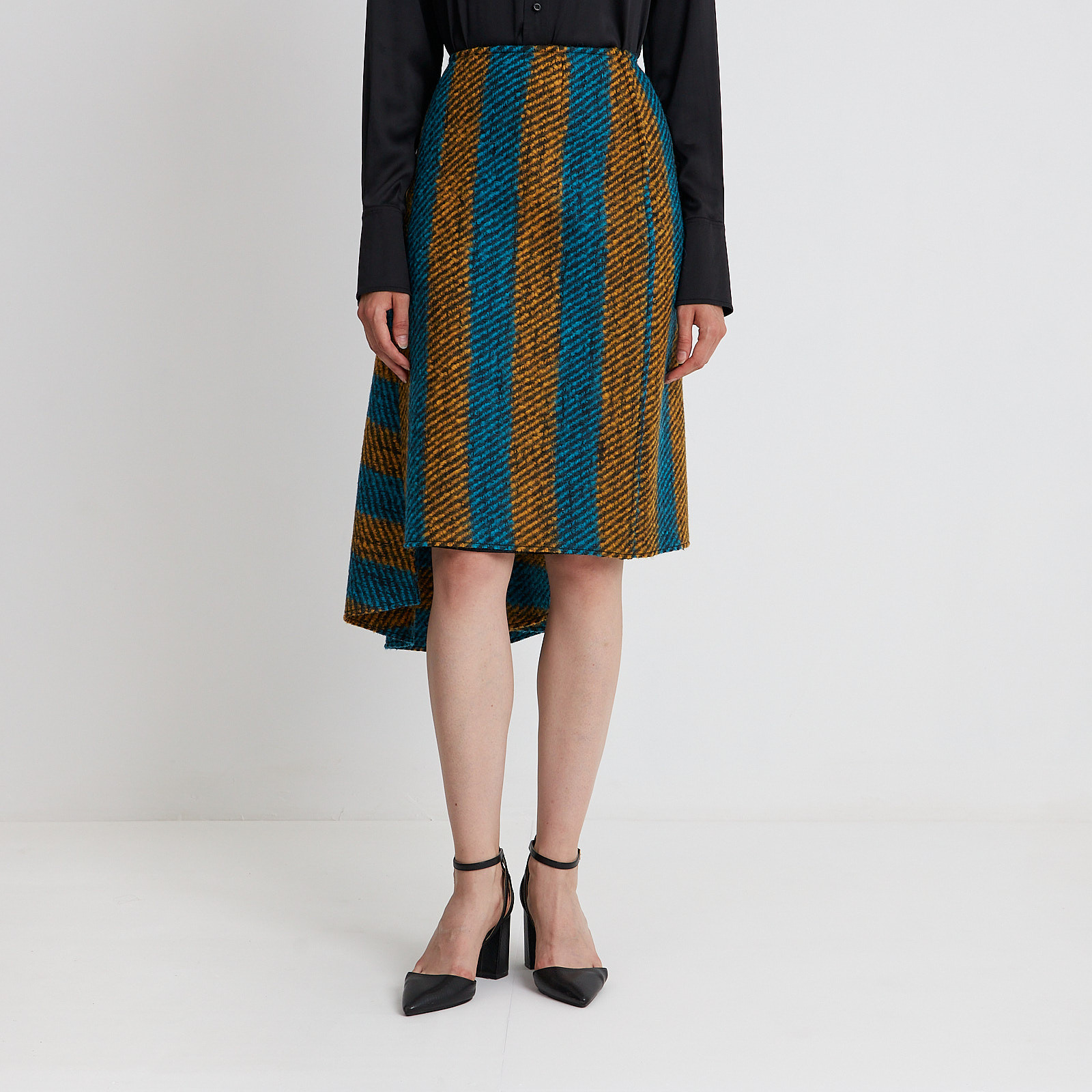 Юбка Prada - фото из каталога магазина брендовой одежды Second Friend Store Юбка Prada - купить оригинал в секонд-хенде SFS - 1