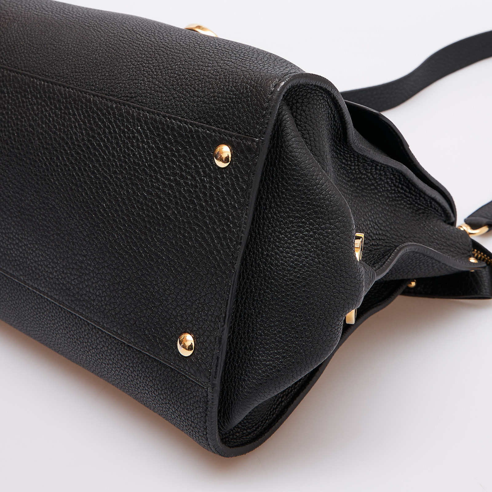 Сумка Salvatore Ferragamo - купить оригинал в секонд-хенде SFS - 8