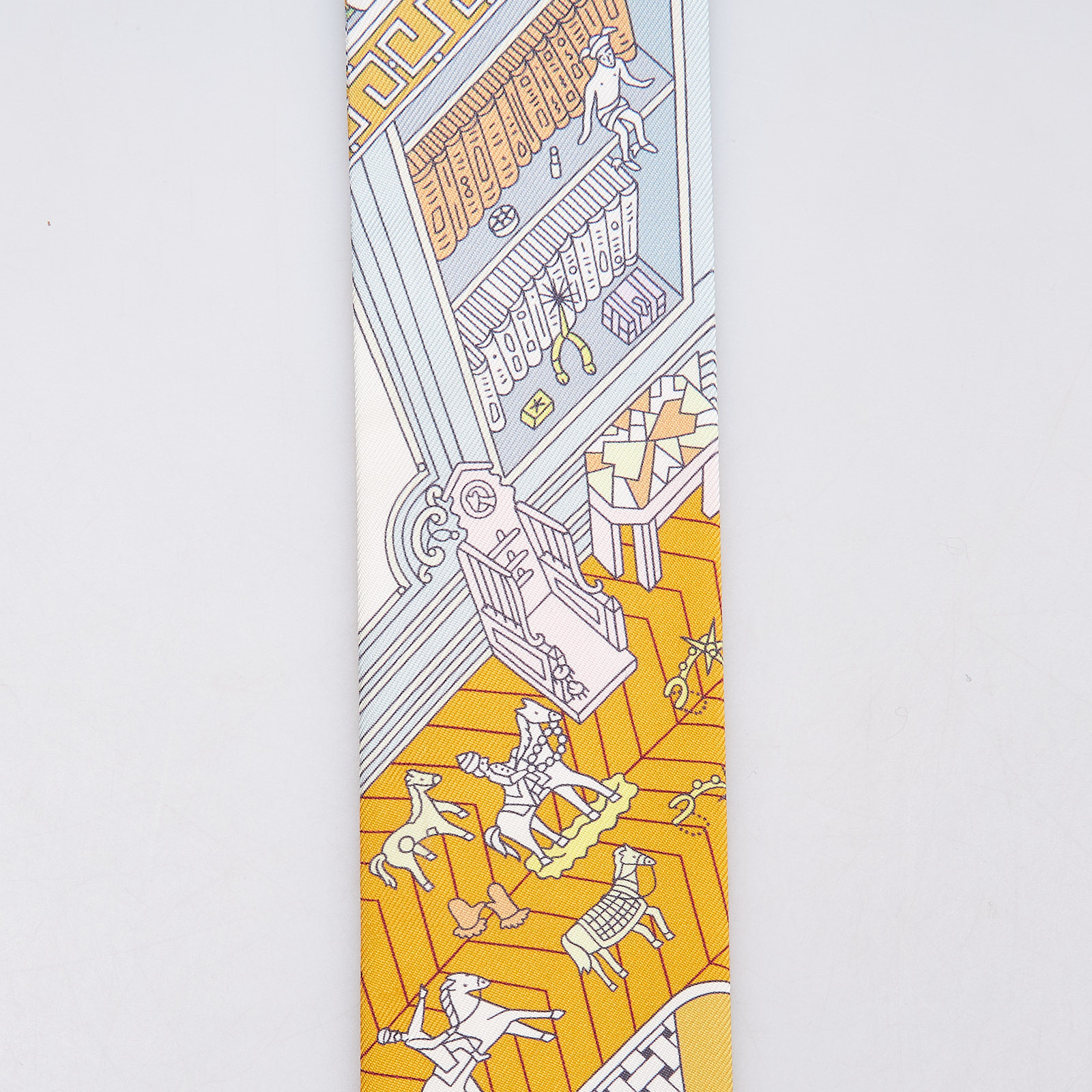 Твилли оранжевого цвета Hermes - фото из каталога магазина брендовой одежды Second Friend Store Твилли Hermes - купить оригинал в секонд-хенде SFS - 5