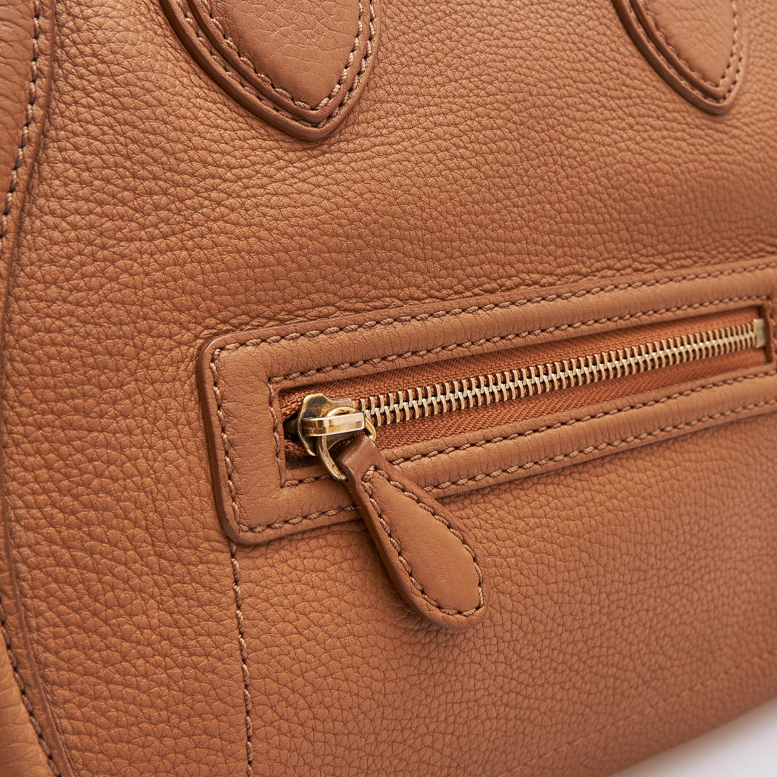 Сумка  коричневого цвета Celine - фото из каталога магазина брендовой одежды Second Friend Store Сумка Celine - купить оригинал в секонд-хенде SFS - 6