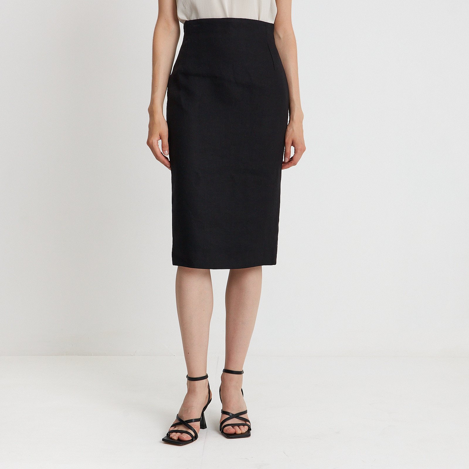 Юбка черного цвета Giambattista Valli - фото из каталога магазина брендовой одежды Second Friend Store Юбка Giambattista Valli - купить оригинал в секонд-хенде SFS - 1