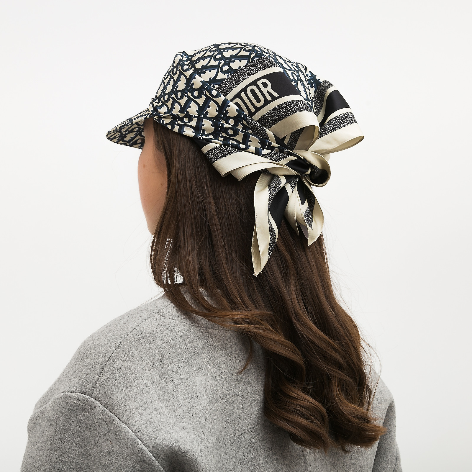 Платок-кепка Christian Dior - купить оригинал в секонд-хенде SFS - 3
