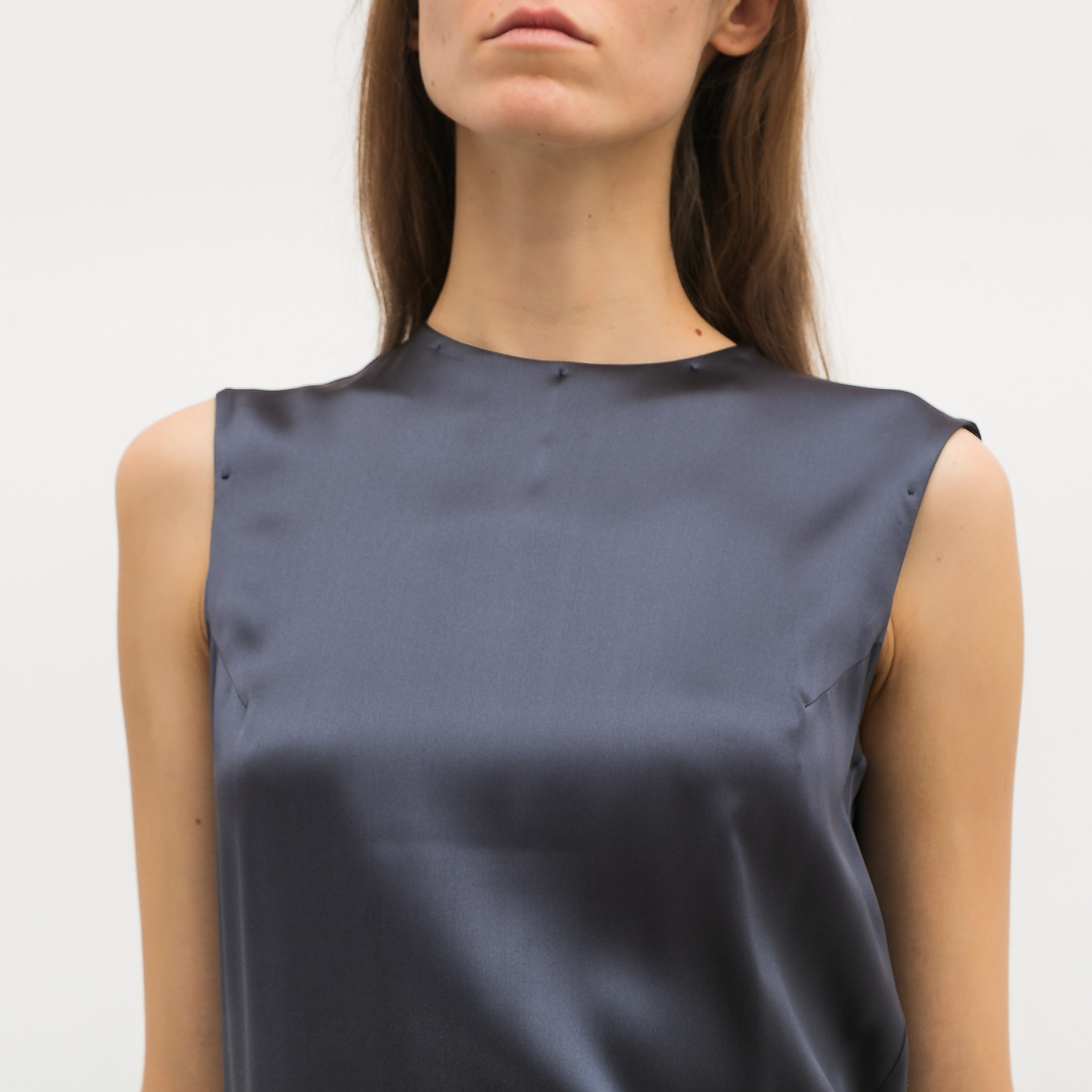 Платье синего цвета Brunello Cucinelli - фото из каталога магазина брендовой одежды Second Friend Store Платье Brunello Cucinelli - купить оригинал в секонд-хенде SFS - 4