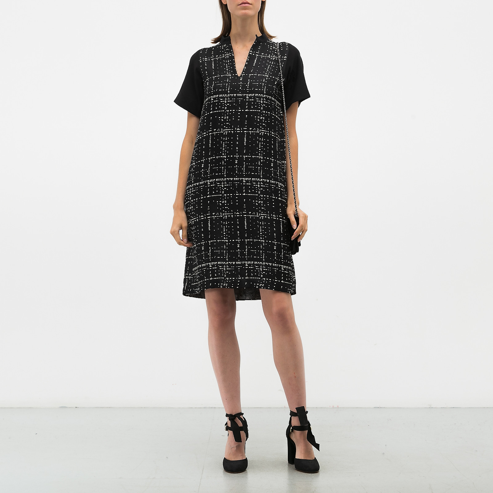 Платье черного цвета Kenzo - фото из каталога магазина брендовой одежды Second Friend Store Платье Kenzo - купить оригинал в секонд-хенде SFS - 2