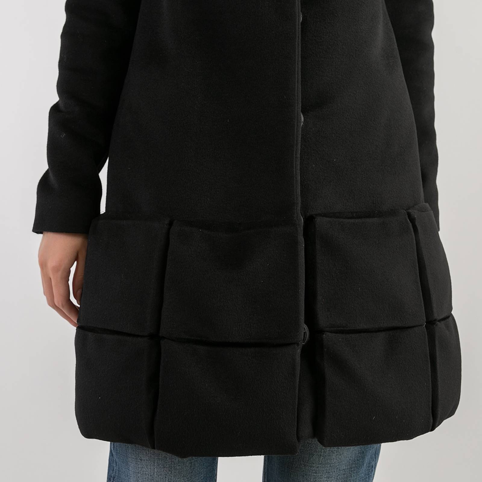 Пальто Moncler - купить оригинал в секонд-хенде SFS