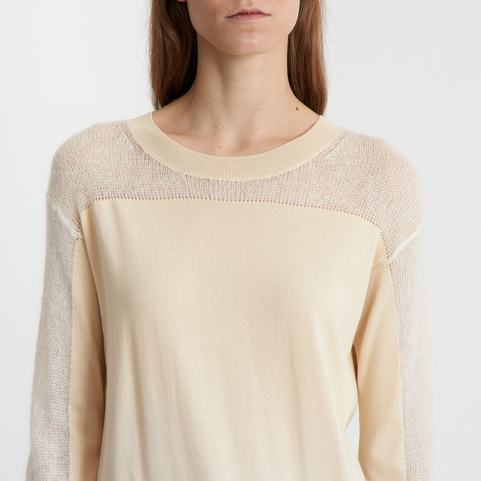 Джемпер белого цвета Maison Margiela - фото из каталога магазина брендовой одежды Second Friend Store Джемпер Maison Margiela - купить оригинал в секонд-хенде SFS - 4