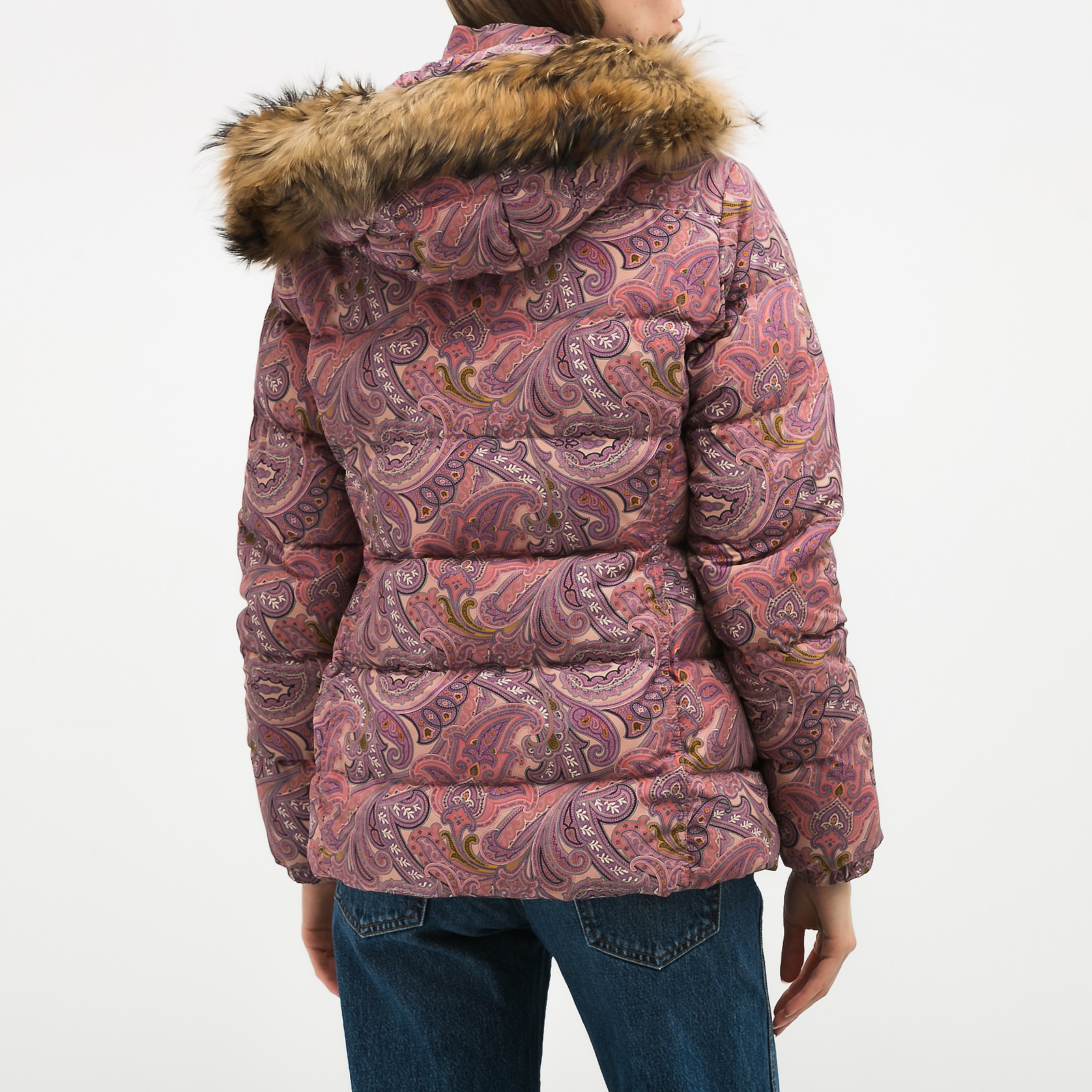 Пуховик розового цвета Etro - фото из каталога магазина брендовой одежды Second Friend Store Пуховик Etro - купить оригинал в секонд-хенде SFS - 3