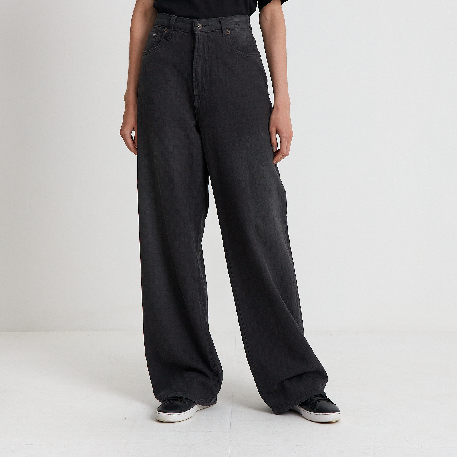 Джинсы черного цвета R13 - фото из каталога магазина брендовой одежды Second Friend Store Джинсы R13 - купить оригинал в секонд-хенде SFS - 1