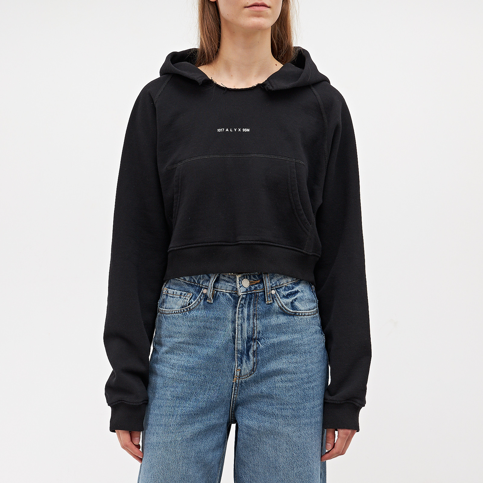 Худи черного цвета 1017 ALYX 9SM - фото из каталога магазина брендовой одежды Second Friend Store Худи 1017 ALYX 9SM - купить оригинал в секонд-хенде SFS - 1