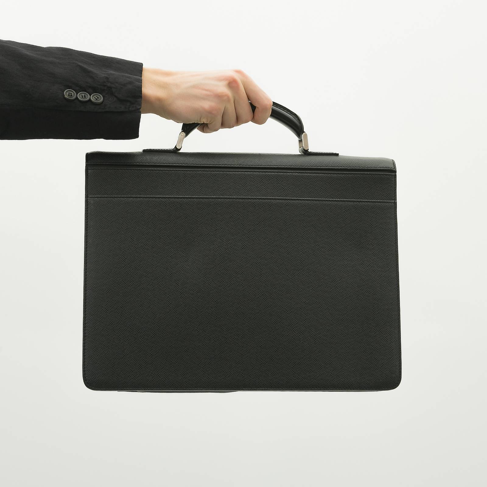 Портфель Louis Vuitton - купить оригинал в секонд-хенде SFS