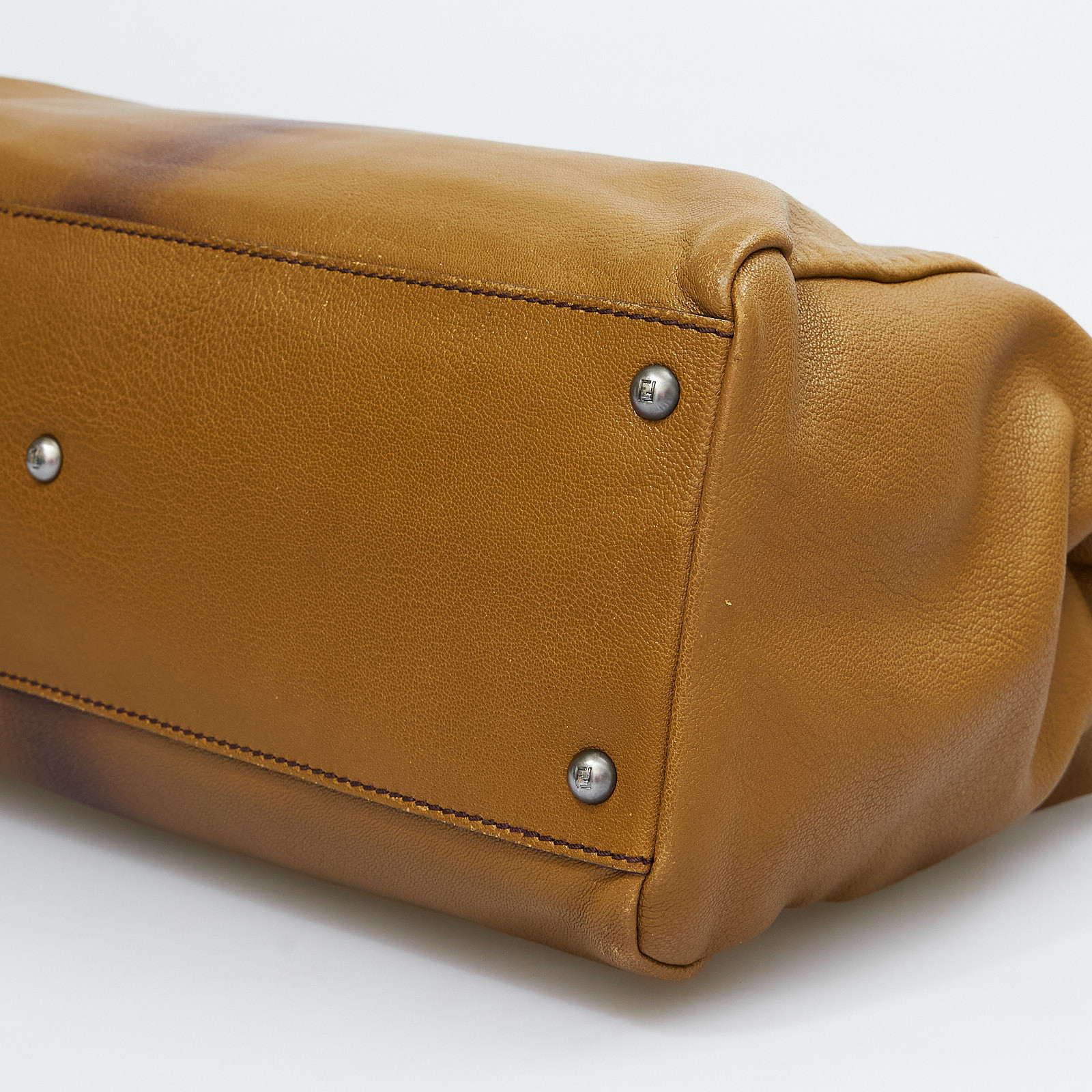 Сумка коричневого цвета Fendi - фото из каталога магазина брендовой одежды Second Friend Store Сумка Fendi - купить оригинал в секонд-хенде SFS - 7