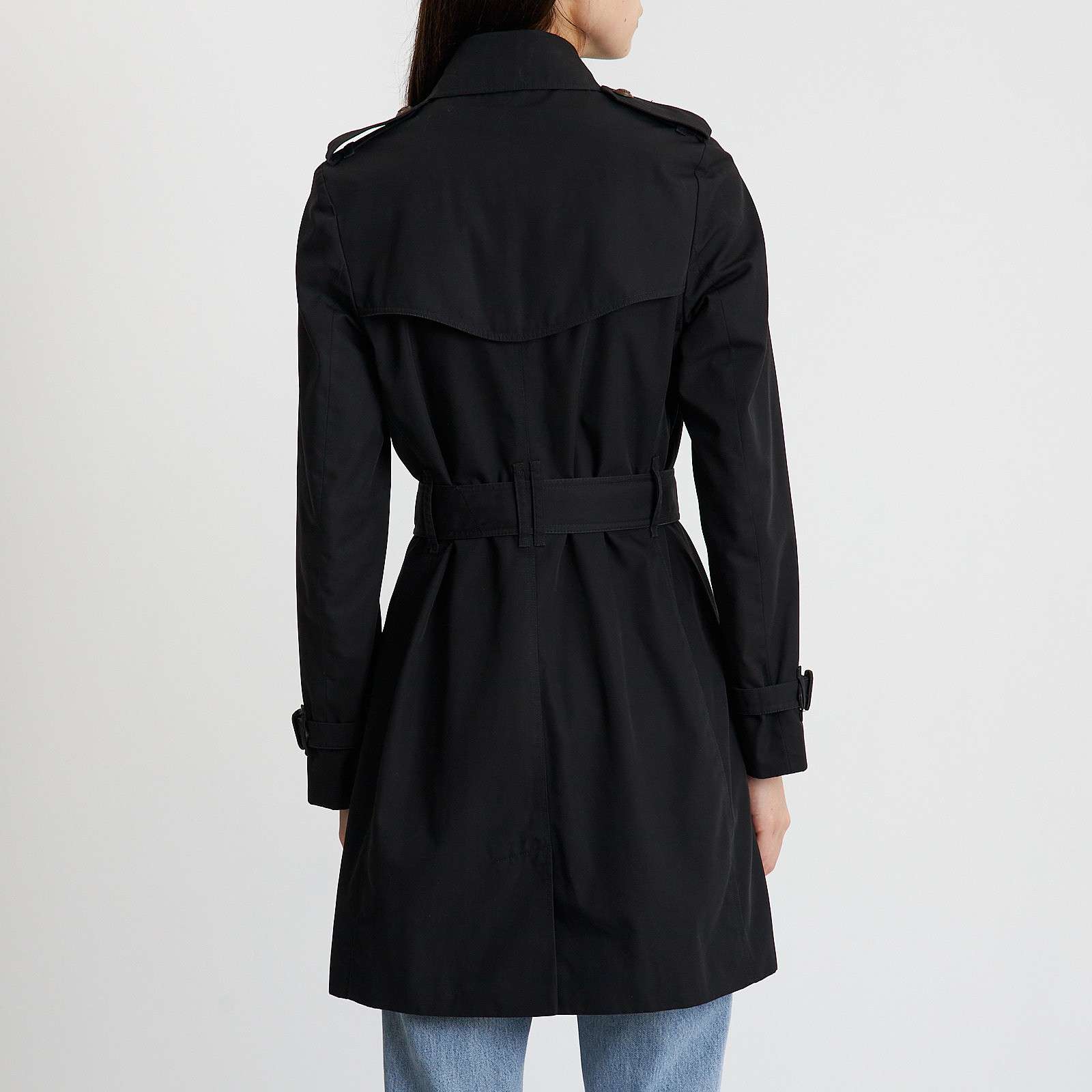 Тренч черного цвета Burberry - фото из каталога магазина брендовой одежды Second Friend Store Тренч Burberry - купить оригинал в секонд-хенде SFS - 3