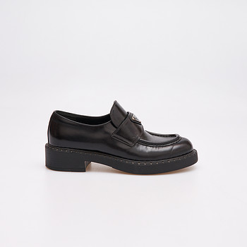Лоферы Prada