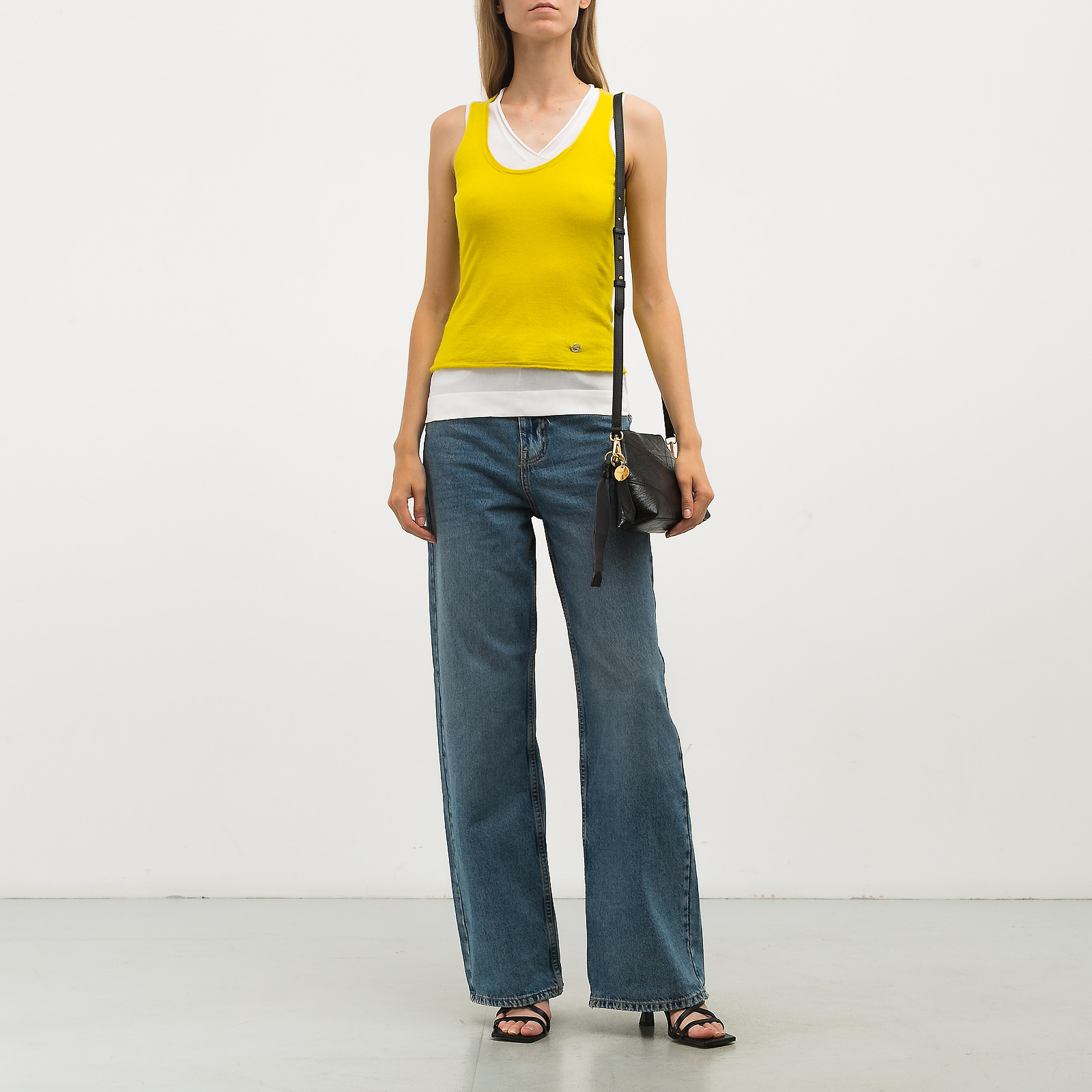 Топ желтого цвета Gucci - фото из каталога магазина брендовой одежды Second Friend Store Топ Gucci - купить оригинал в секонд-хенде SFS - 3