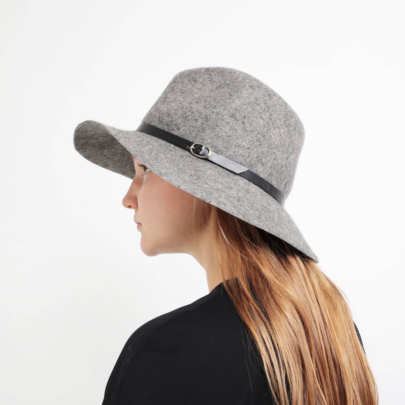 Шляпа Weekend Max Mara - купить оригинал в секонд-хенде SFS