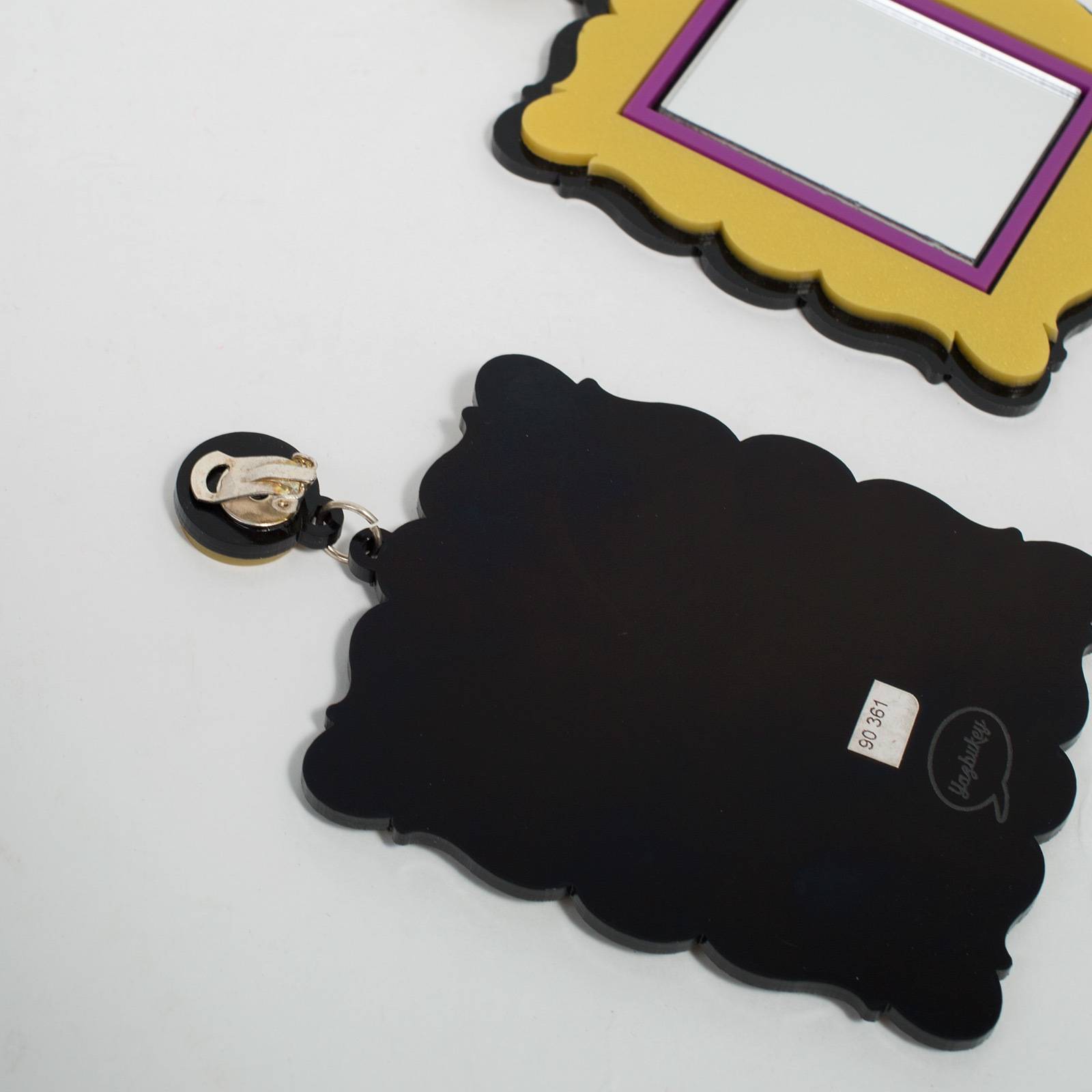 Клипсы Без названия - фото из каталога магазина брендовой одежды Second Friend Store Клипсы - купить оригинал в секонд-хенде SFS - 3