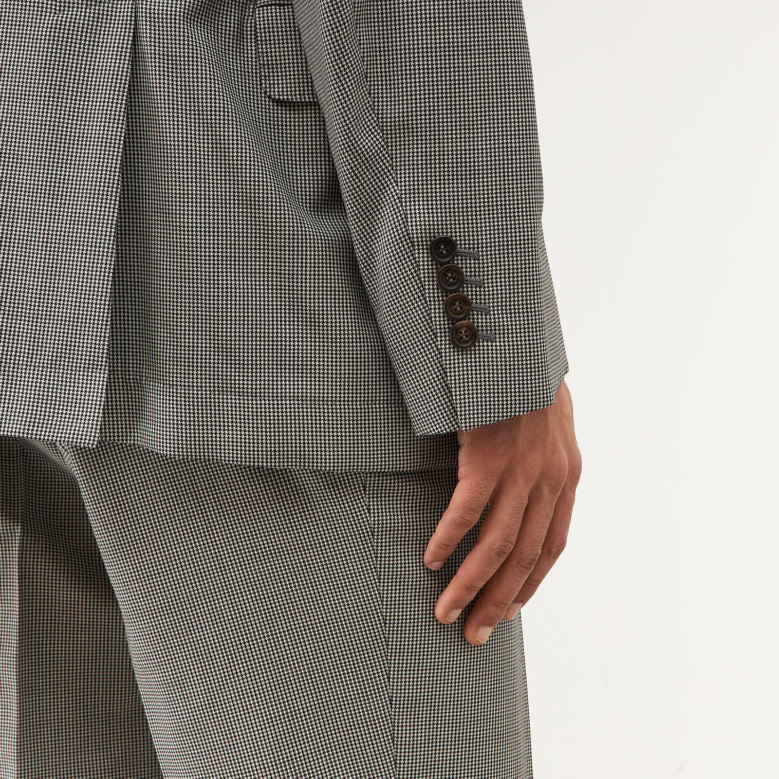 Костюм серого цвета Brunello Cucinelli - фото из каталога магазина брендовой одежды Second Friend Store Костюм Brunello Cucinelli - купить оригинал в секонд-хенде SFS - 6