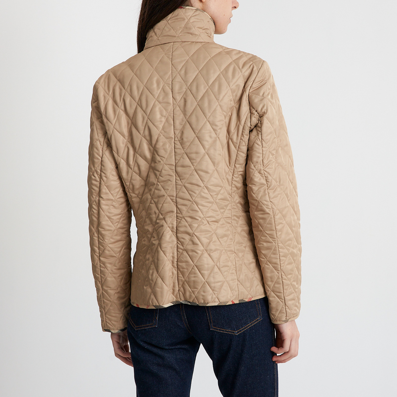 Куртка бежевого цвета Burberry Brit - фото из каталога магазина брендовой одежды Second Friend Store Куртка Burberry Brit - купить оригинал в секонд-хенде SFS - 3