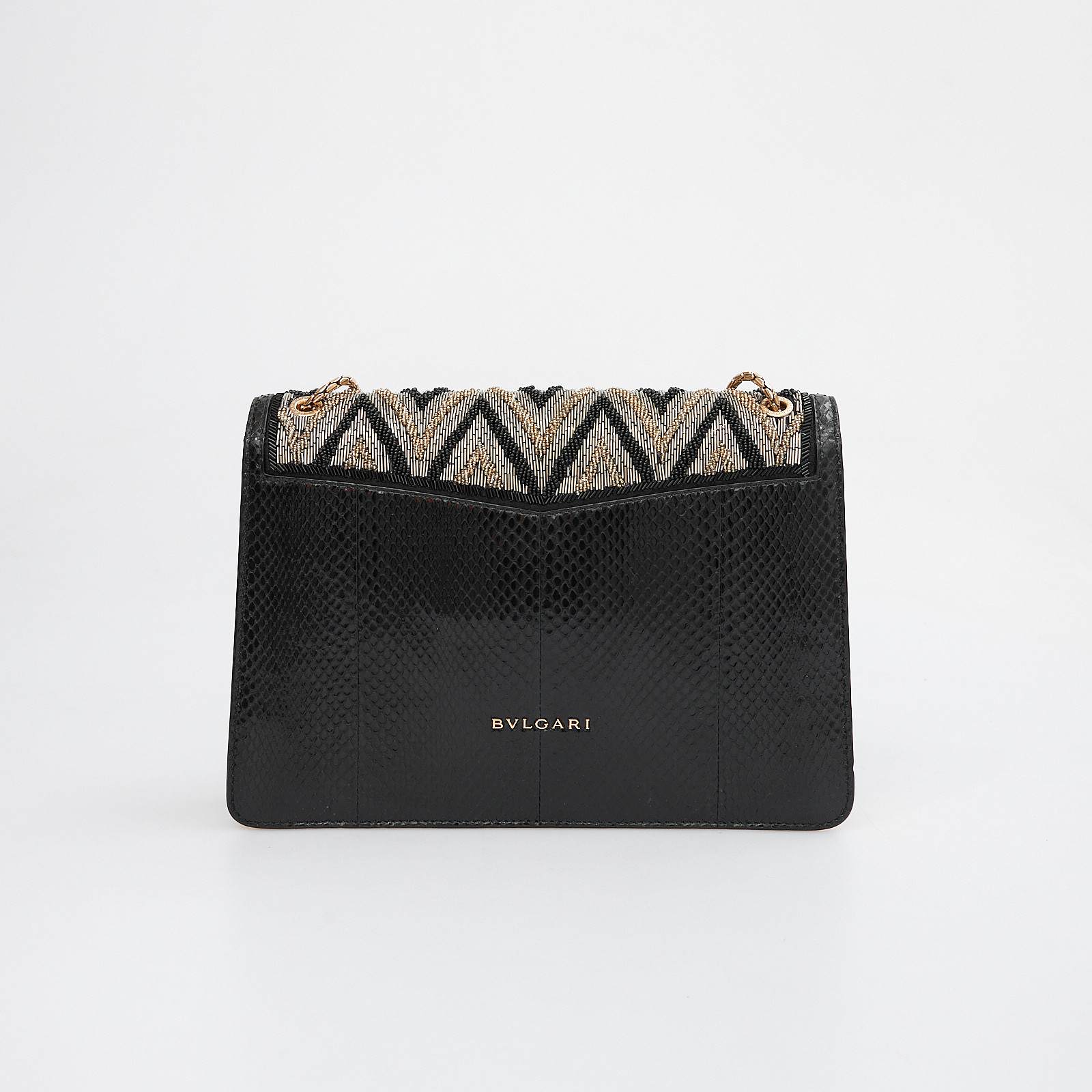 Сумка черного цвета Bvlgari - фото из каталога магазина брендовой одежды Second Friend Store Сумка Bvlgari - купить оригинал в секонд-хенде SFS - 4