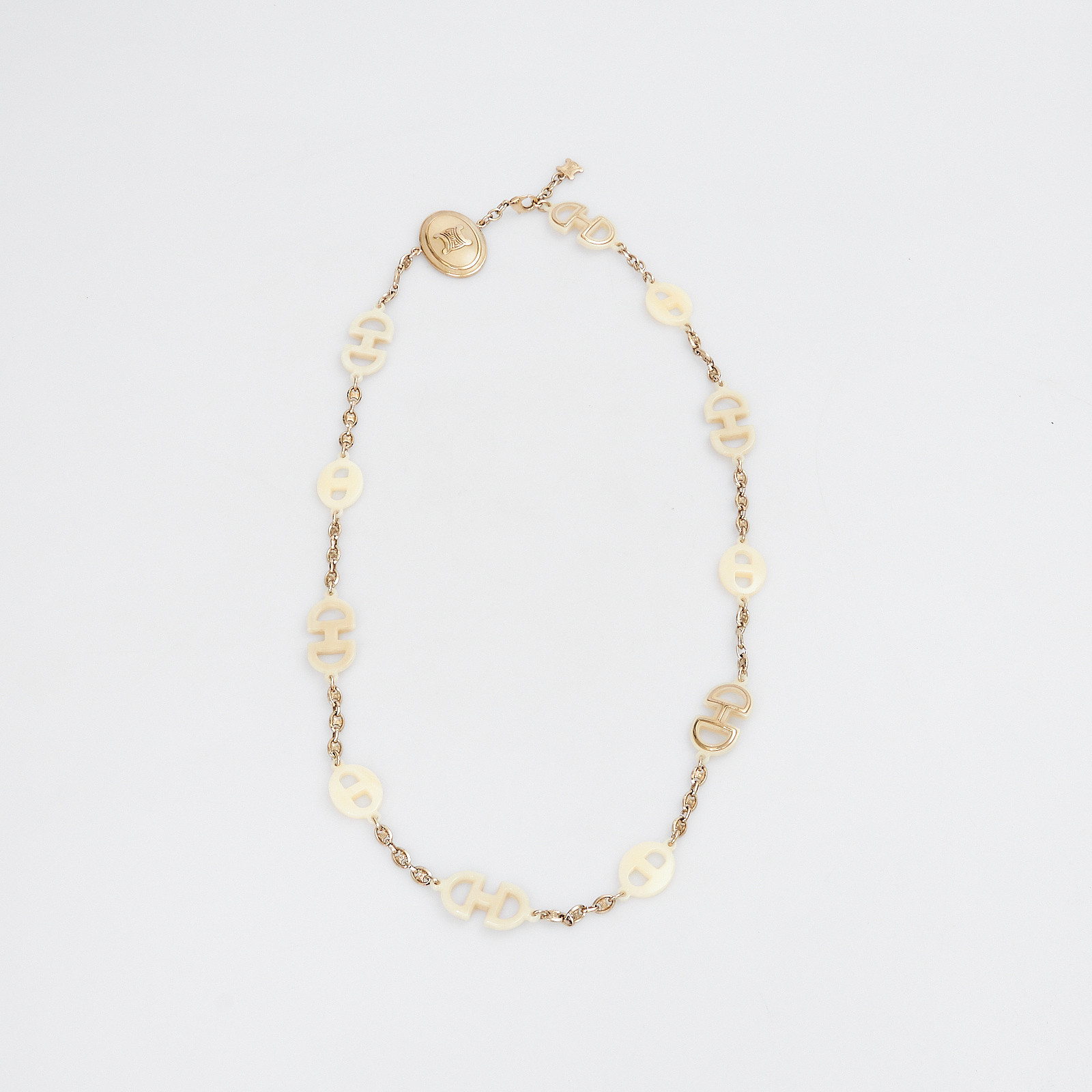 Пояс бежевого цвета Celine - фото из каталога магазина брендовой одежды Second Friend Store Пояс Celine - купить оригинал в секонд-хенде SFS - 1