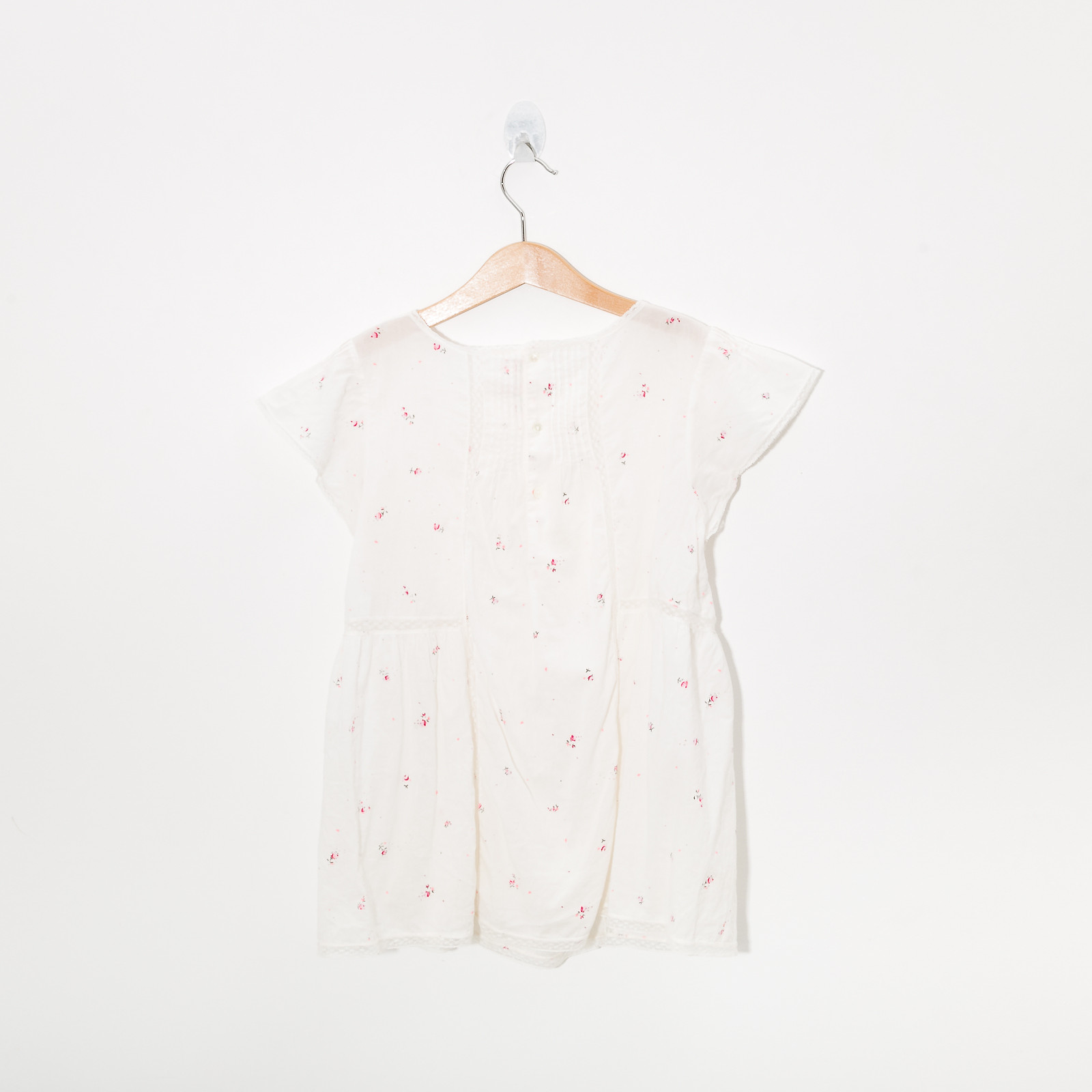 Рубашка белого цвета Bonpoint - фото из каталога магазина брендовой одежды Second Friend Store Рубашка Bonpoint - купить оригинал в секонд-хенде SFS - 2