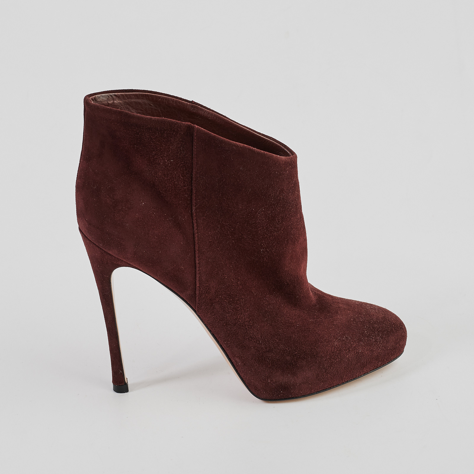 Ботильоны  бордового цвета Gianvito Rossi - фото из каталога магазина брендовой одежды Second Friend Store Ботильоны Gianvito Rossi - купить оригинал в секонд-хенде SFS - 1