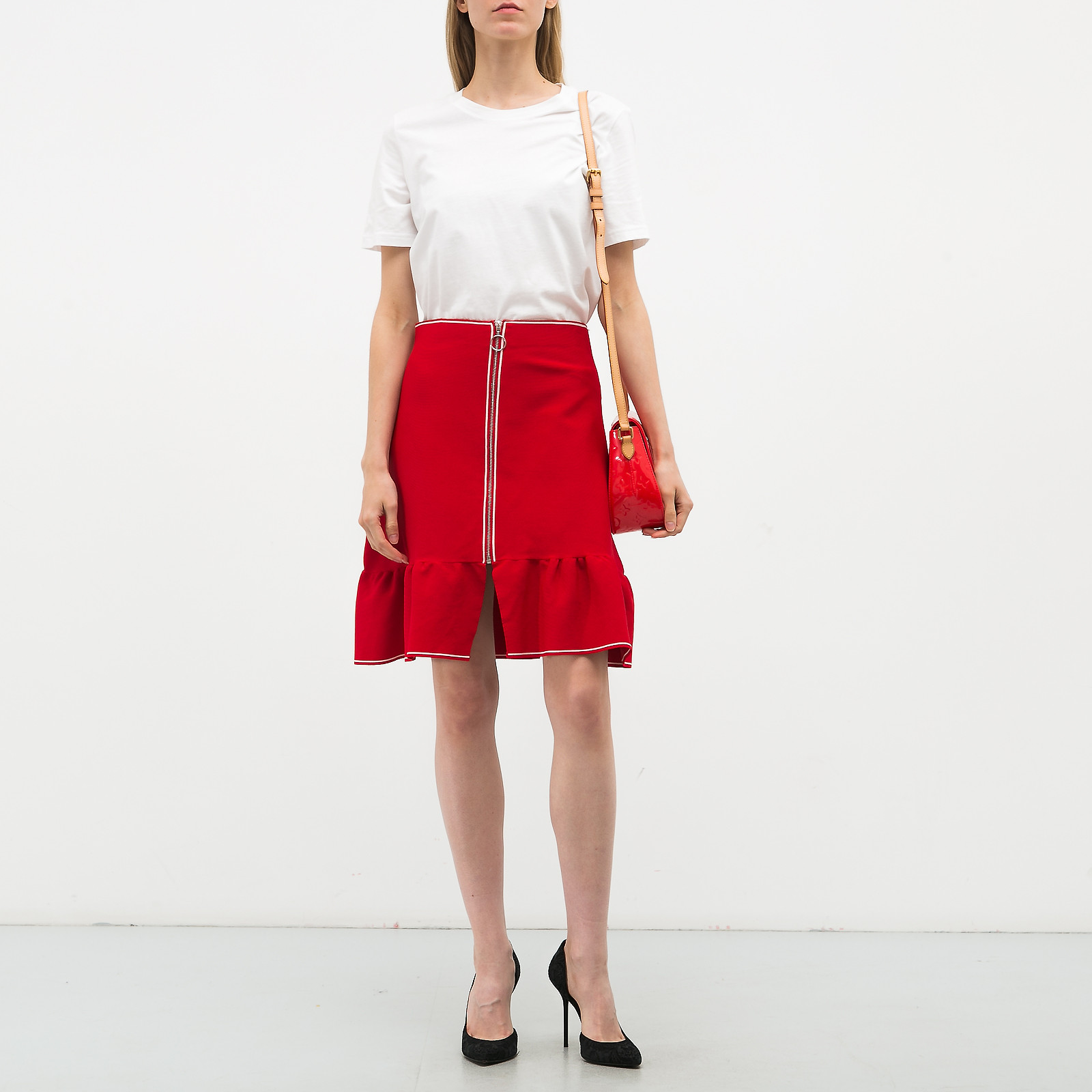 Юбка красного цвета Sandro - фото из каталога магазина брендовой одежды Second Friend Store Юбка Sandro - купить оригинал в секонд-хенде SFS - 2