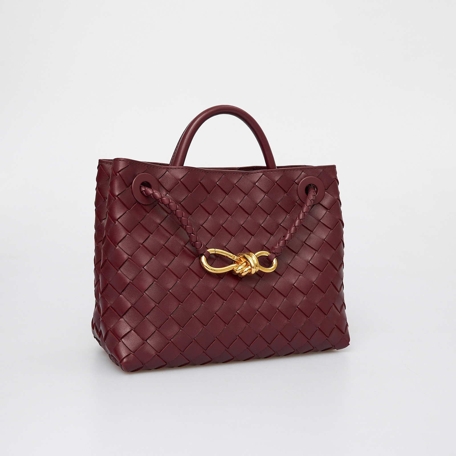 Сумка  бордового цвета Bottega Veneta - фото из каталога магазина брендовой одежды Second Friend Store Сумка Bottega Veneta - купить оригинал в секонд-хенде SFS - 5