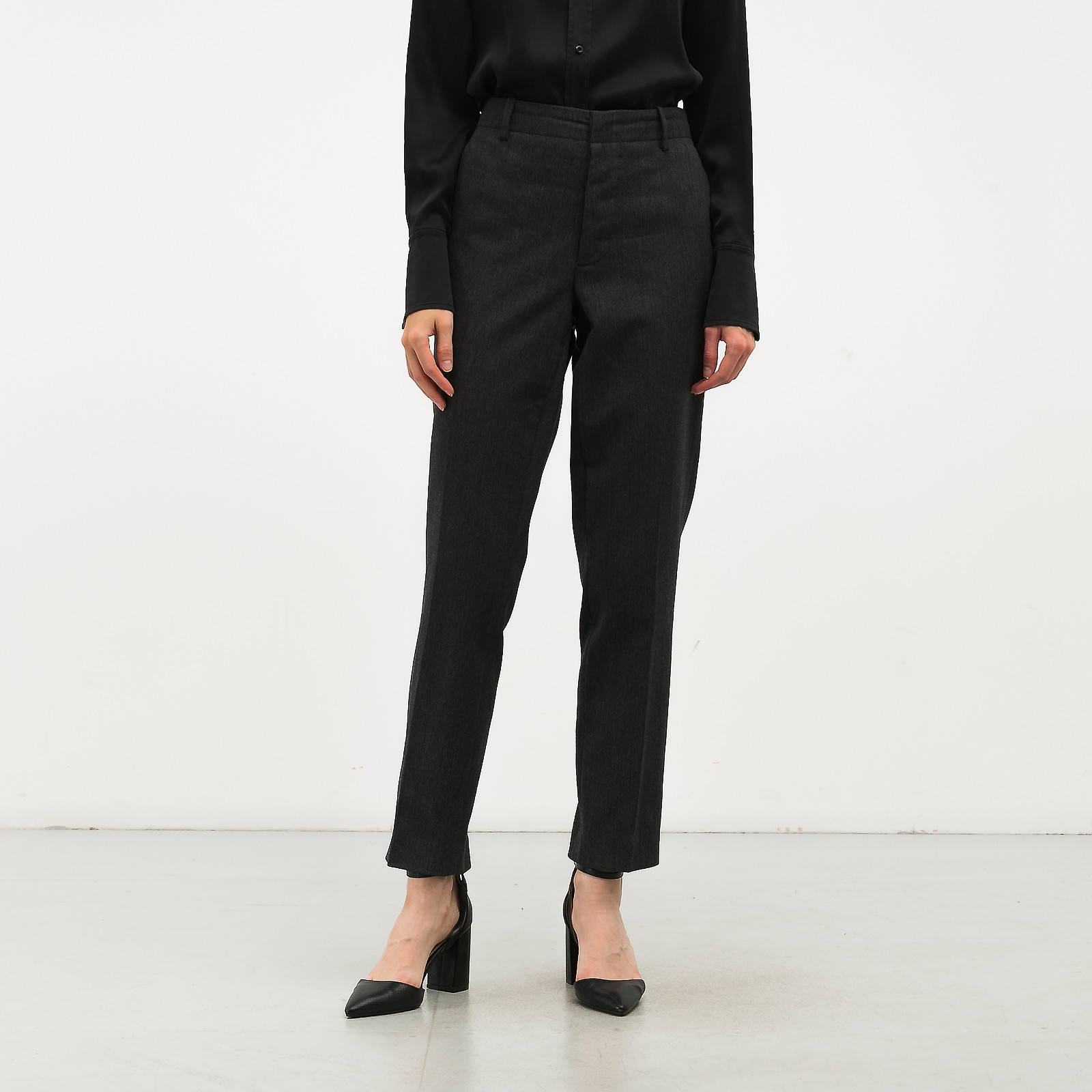 Брюки серого цвета Marni - фото из каталога магазина брендовой одежды Second Friend Store Брюки Marni - купить оригинал в секонд-хенде SFS - 1