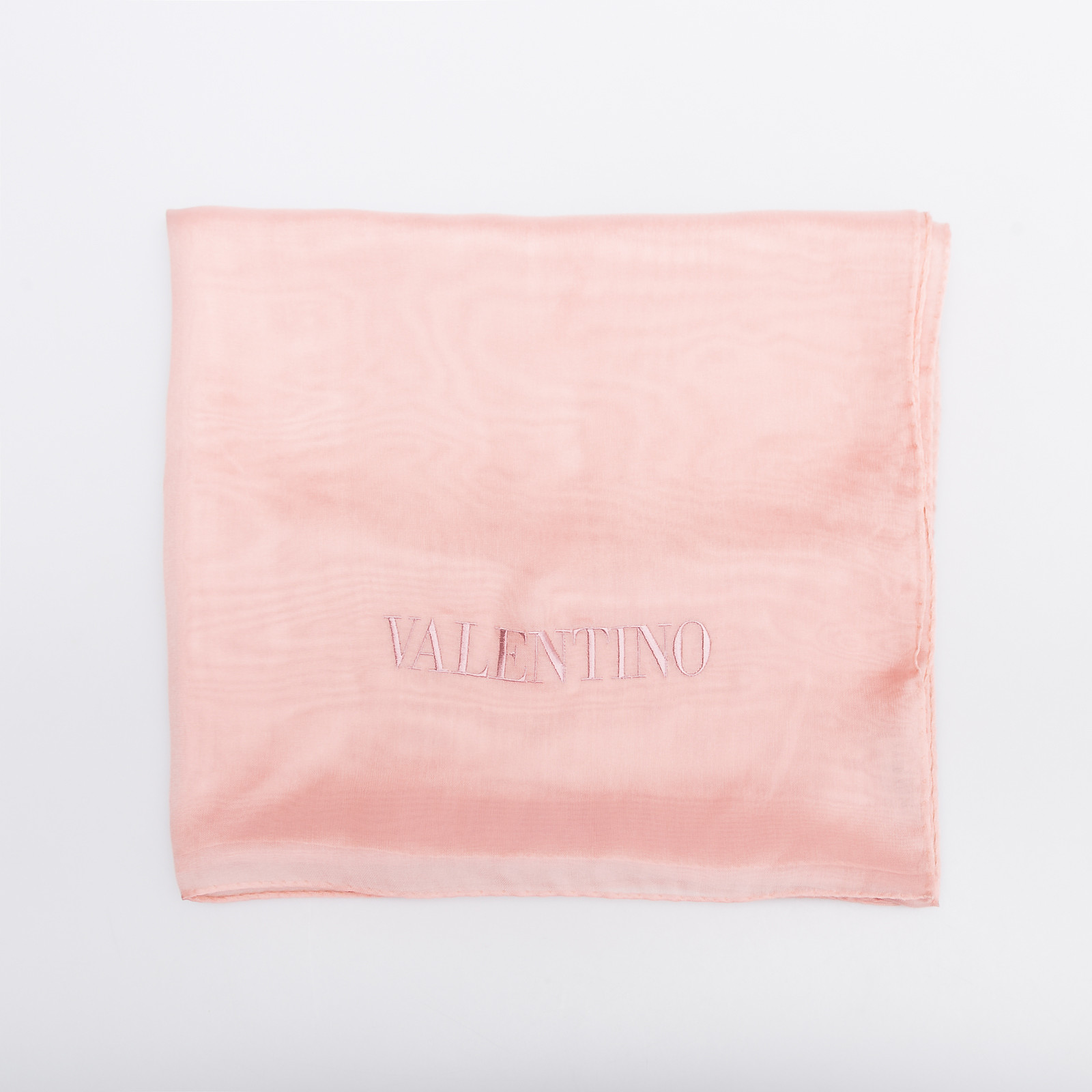Платок розового цвета Valentino - фото из каталога магазина брендовой одежды Second Friend Store Платок Valentino - купить оригинал в секонд-хенде SFS - 1