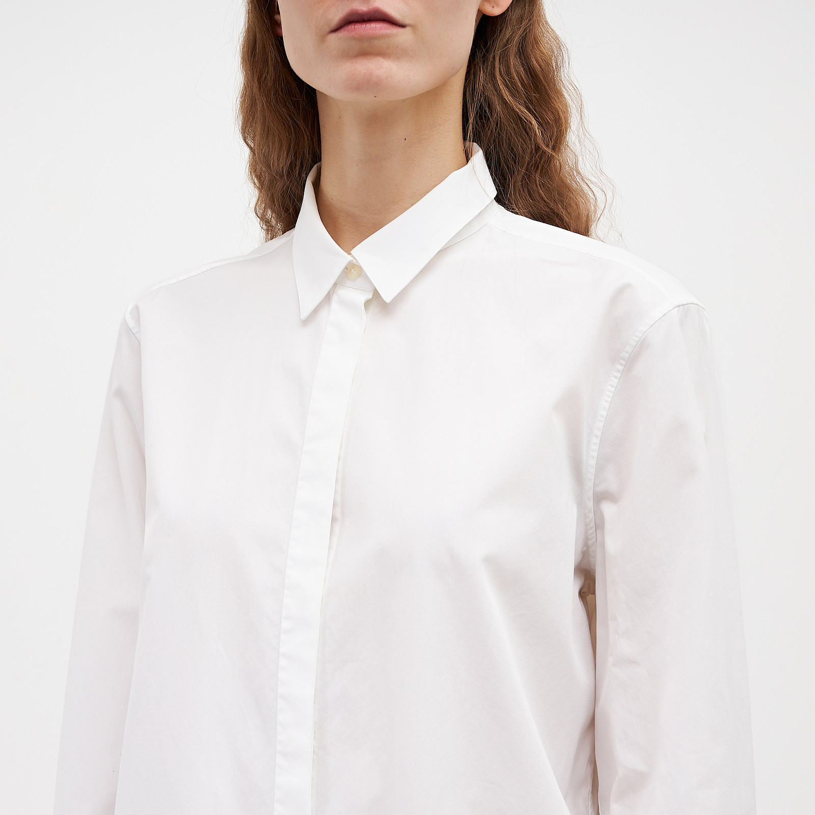 Рубашка белого цвета Jil Sander - фото из каталога магазина брендовой одежды Second Friend Store Рубашка Jil Sander - купить оригинал в секонд-хенде SFS - 4