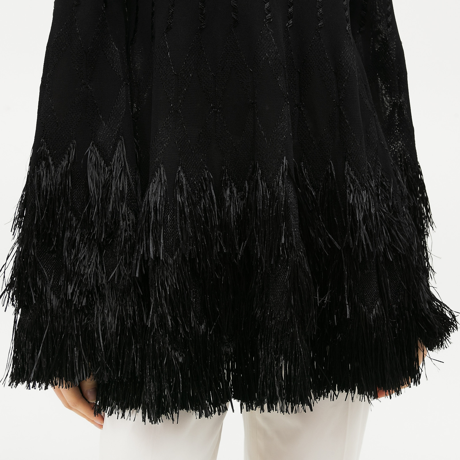 Топ черного цвета Alaia - фото из каталога магазина брендовой одежды Second Friend Store Топ Alaia - купить оригинал в секонд-хенде SFS - 4