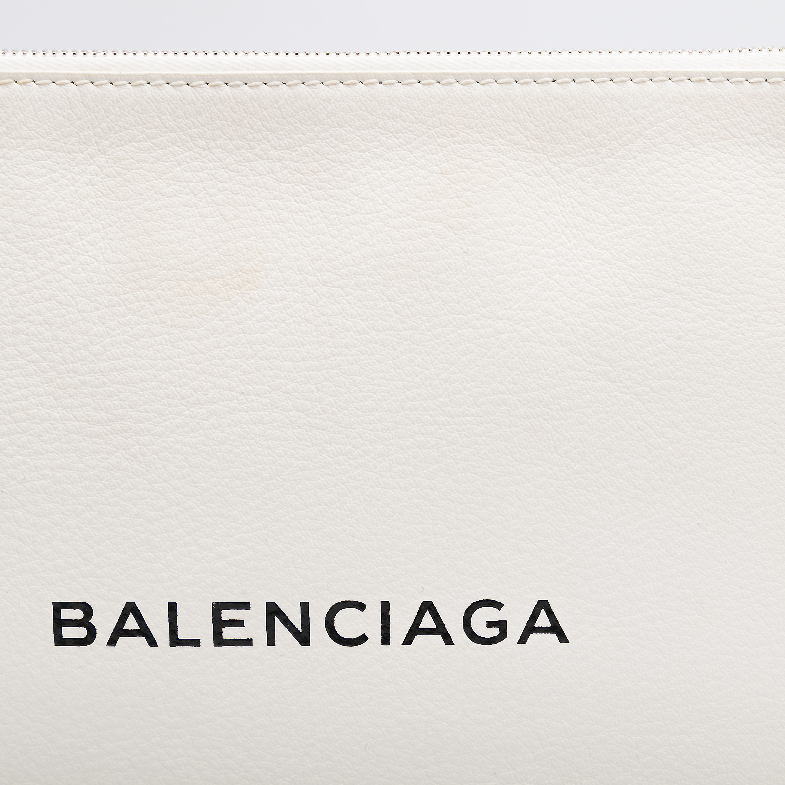 Клатч Balenciaga - купить оригинал в секонд-хенде SFS