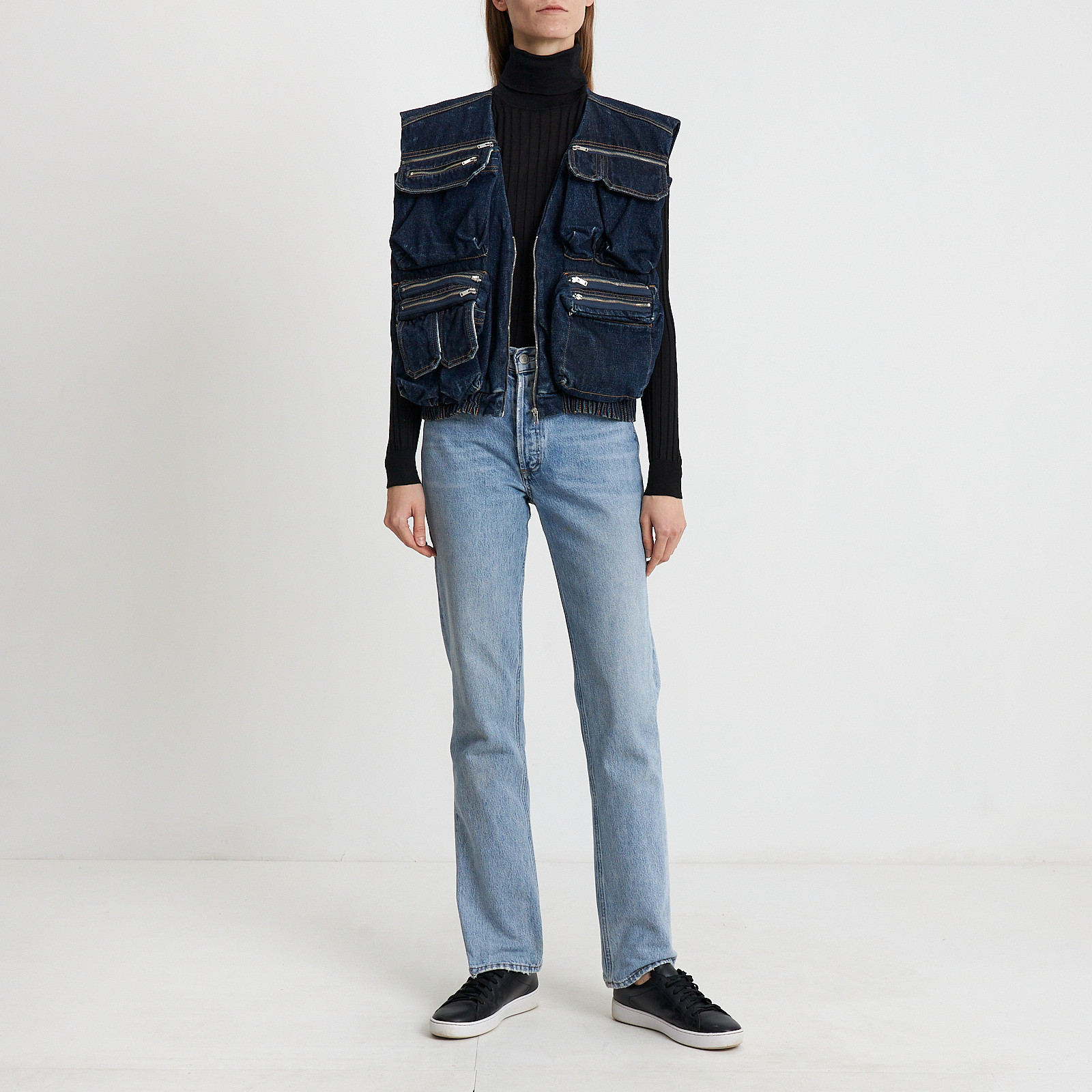 Жилет синего цвета Off-White - фото из каталога магазина брендовой одежды Second Friend Store Жилет Off-White - купить оригинал в секонд-хенде SFS - 4