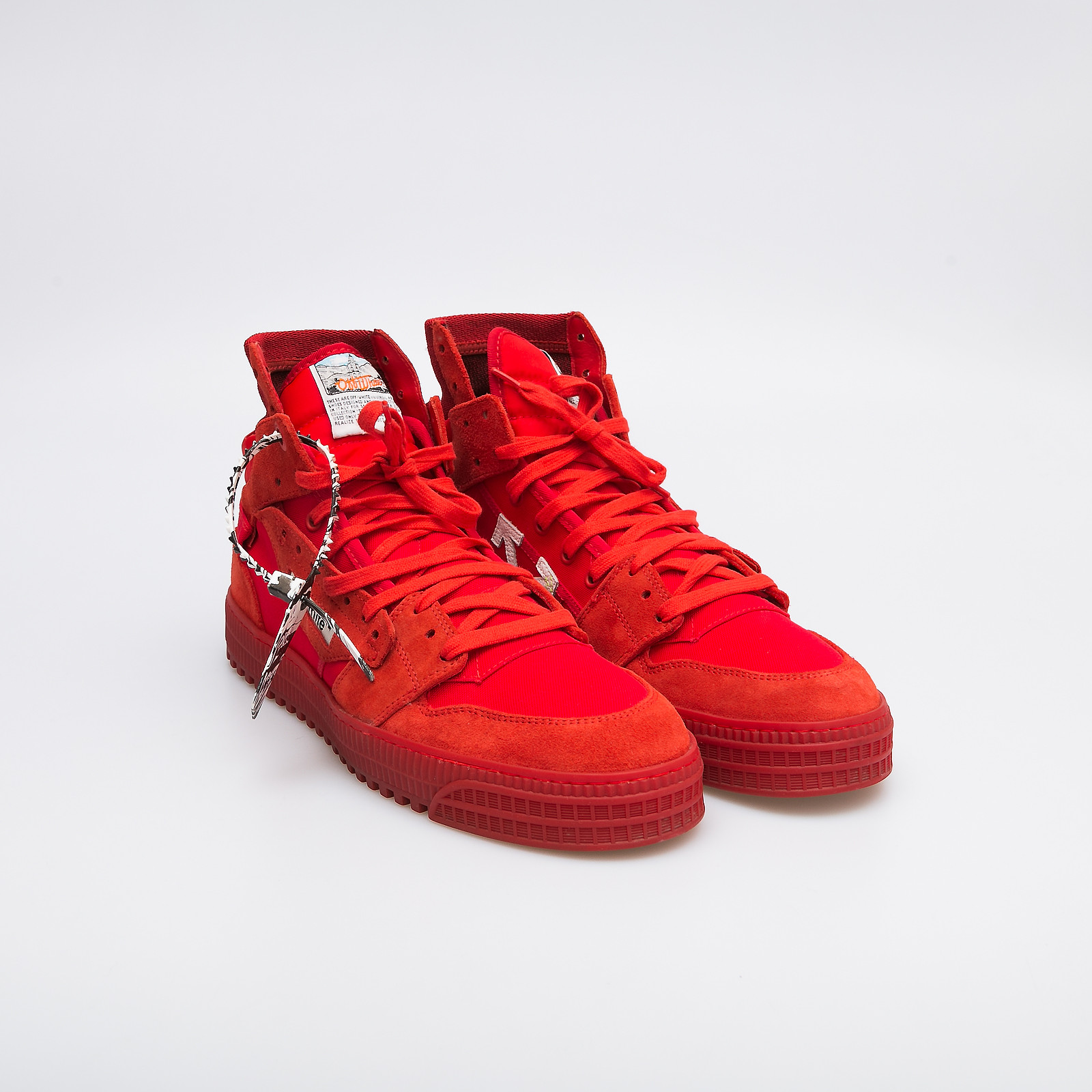 Кеды красного цвета Off-White - фото из каталога магазина брендовой одежды Second Friend Store Кеды Off-White - купить оригинал в секонд-хенде SFS - 2