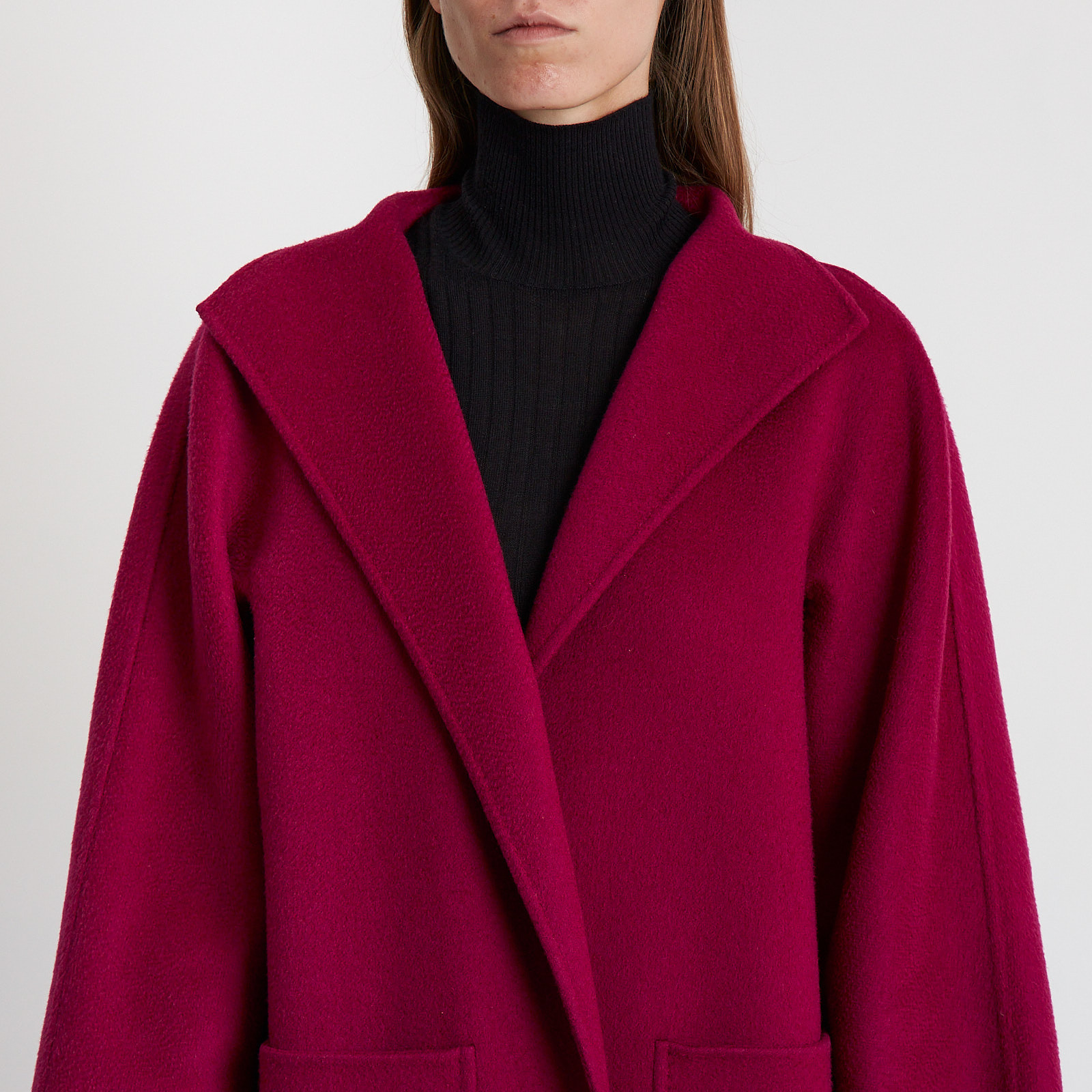 Пальто розового цвета Max Mara - фото из каталога магазина брендовой одежды Second Friend Store Пальто Max Mara - купить оригинал в секонд-хенде SFS - 4