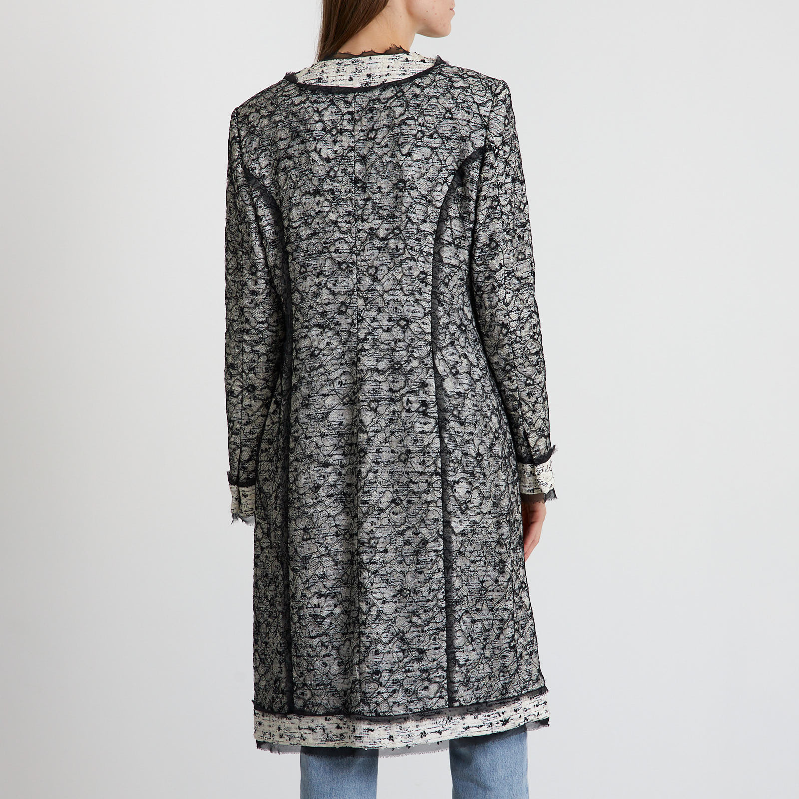 Жакет черного цвета Oscar de la Renta - фото из каталога магазина брендовой одежды Second Friend Store Жакет Oscar de la Renta - купить оригинал в секонд-хенде SFS - 3