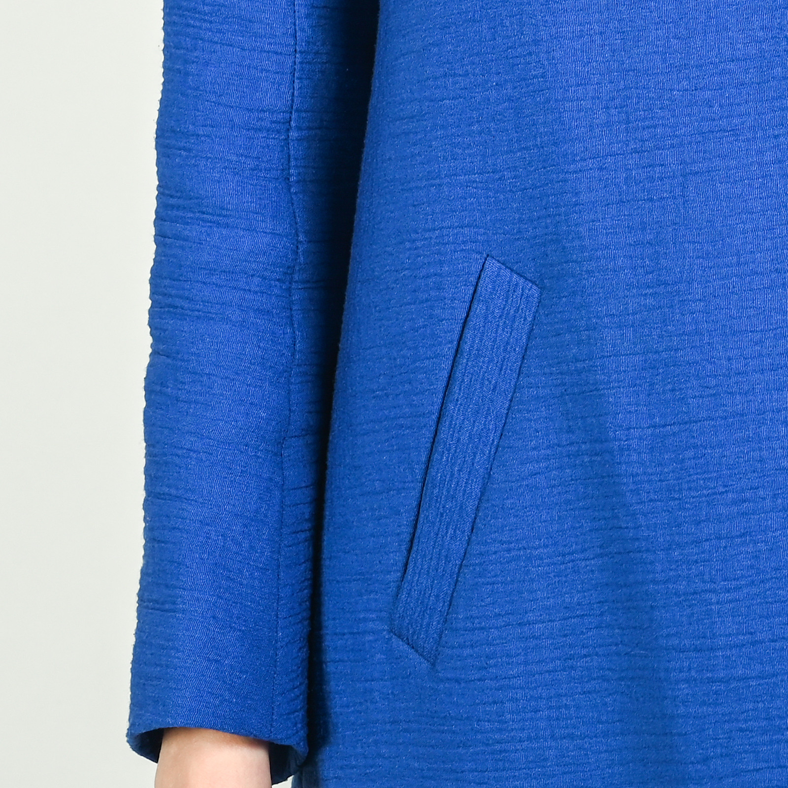 Полупальто синего цвета Maje - фото из каталога магазина брендовой одежды Second Friend Store Полупальто Maje - купить оригинал в секонд-хенде SFS - 4